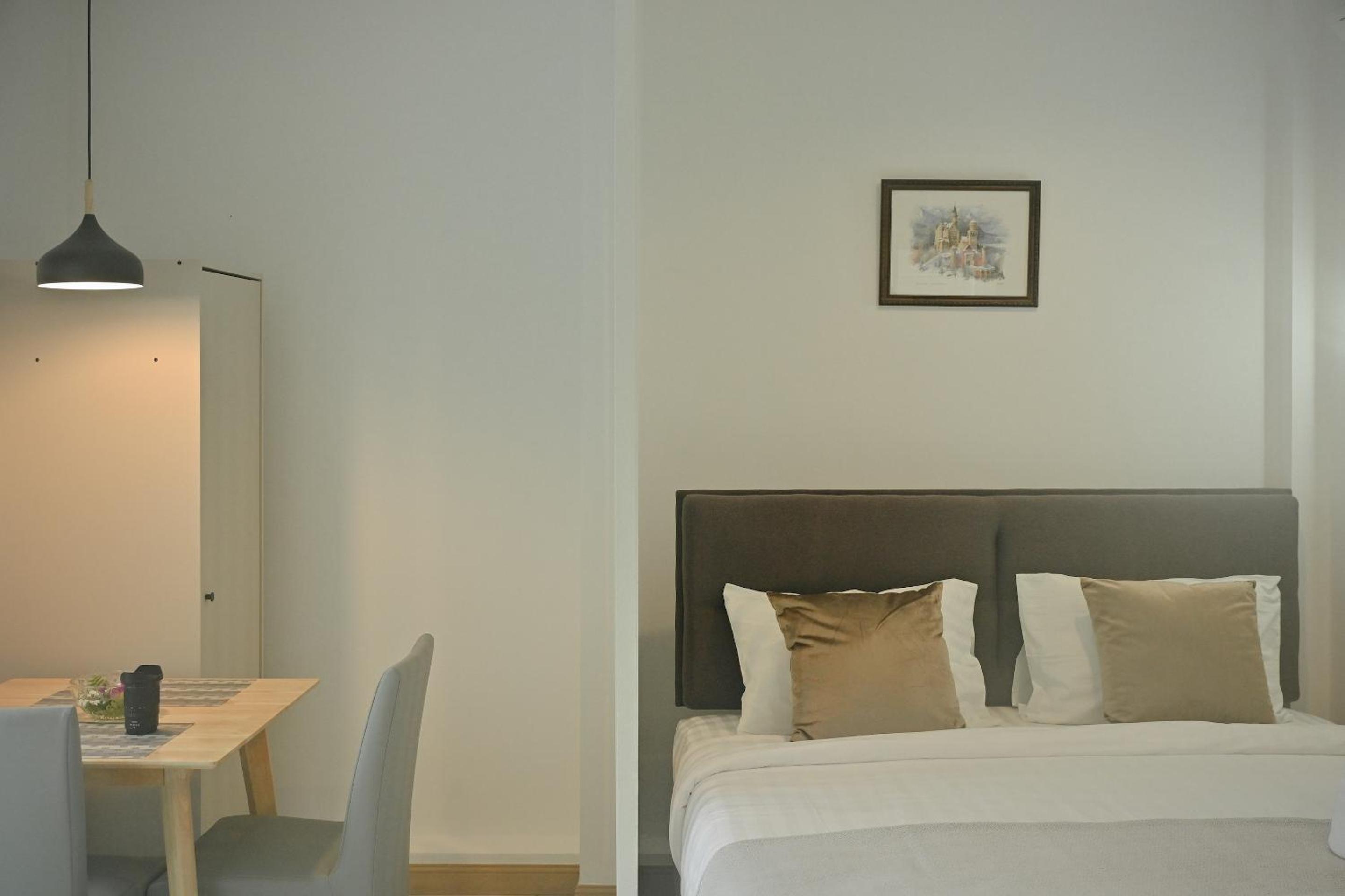 Deluxe Room - Photo 2