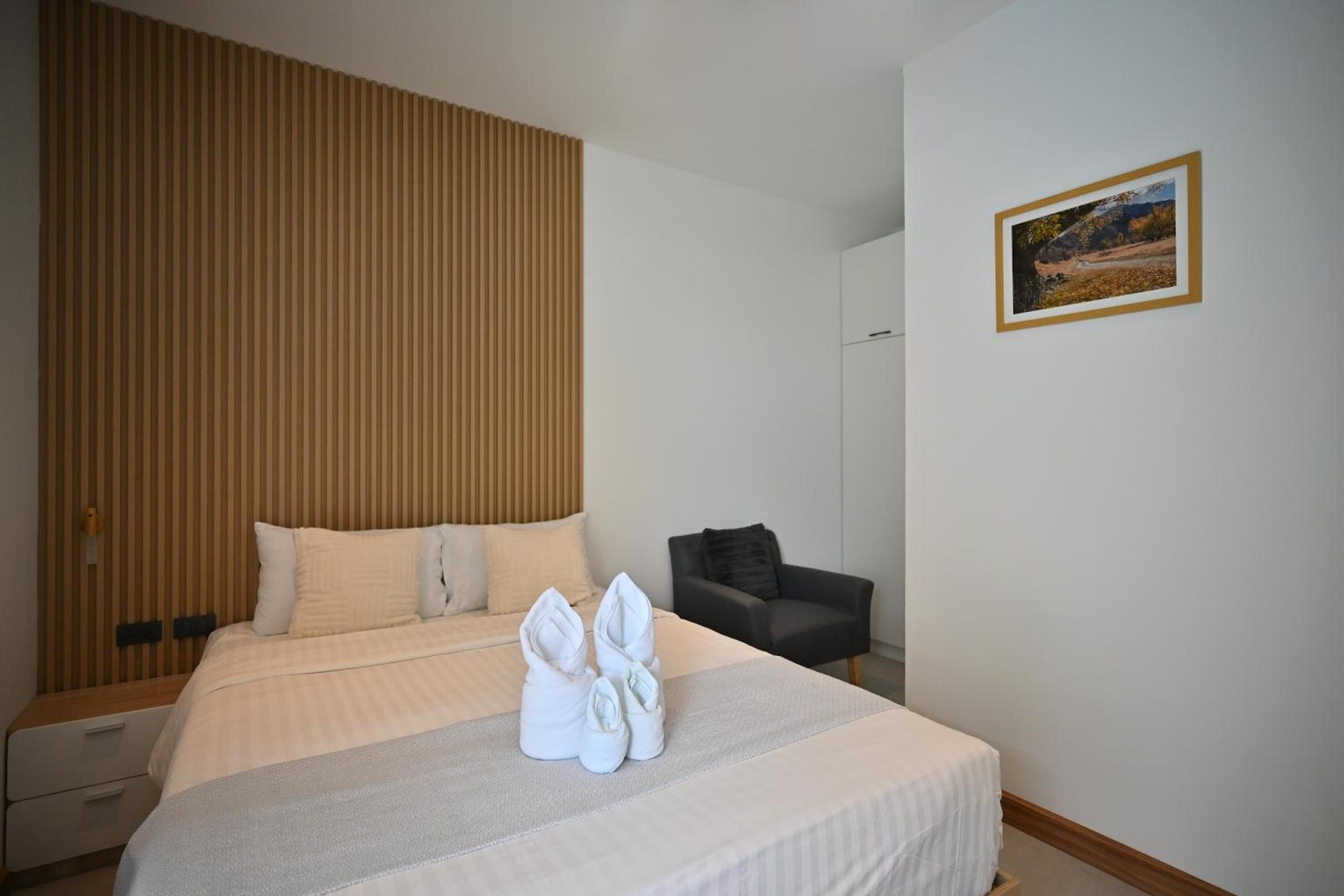 Superior Double Room - Photo 11