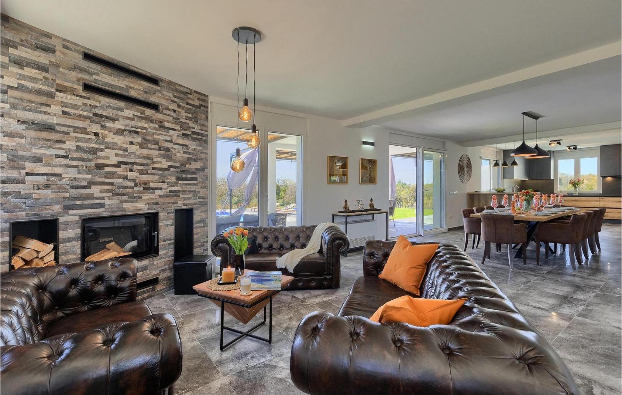 Five-Bedroom Holiday Home