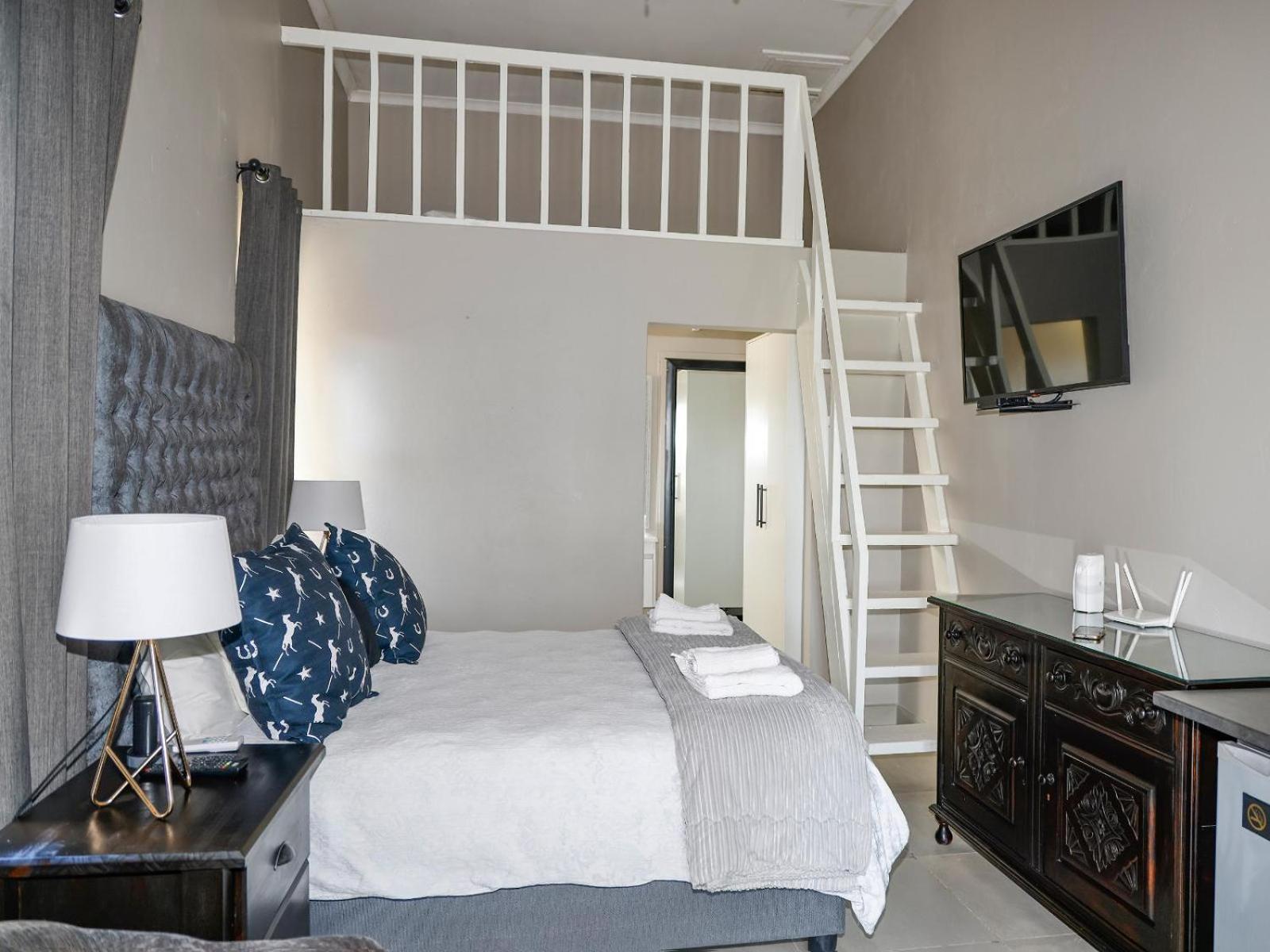 Comfort Family Room - Photo 3