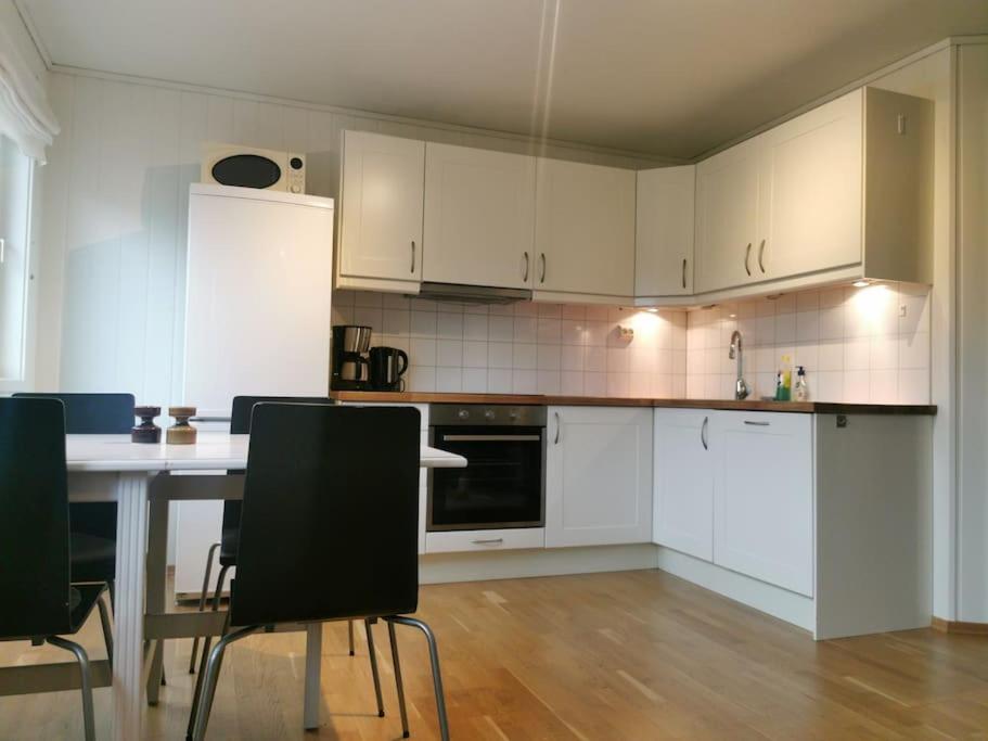 One-Bedroom Apartment photo 2