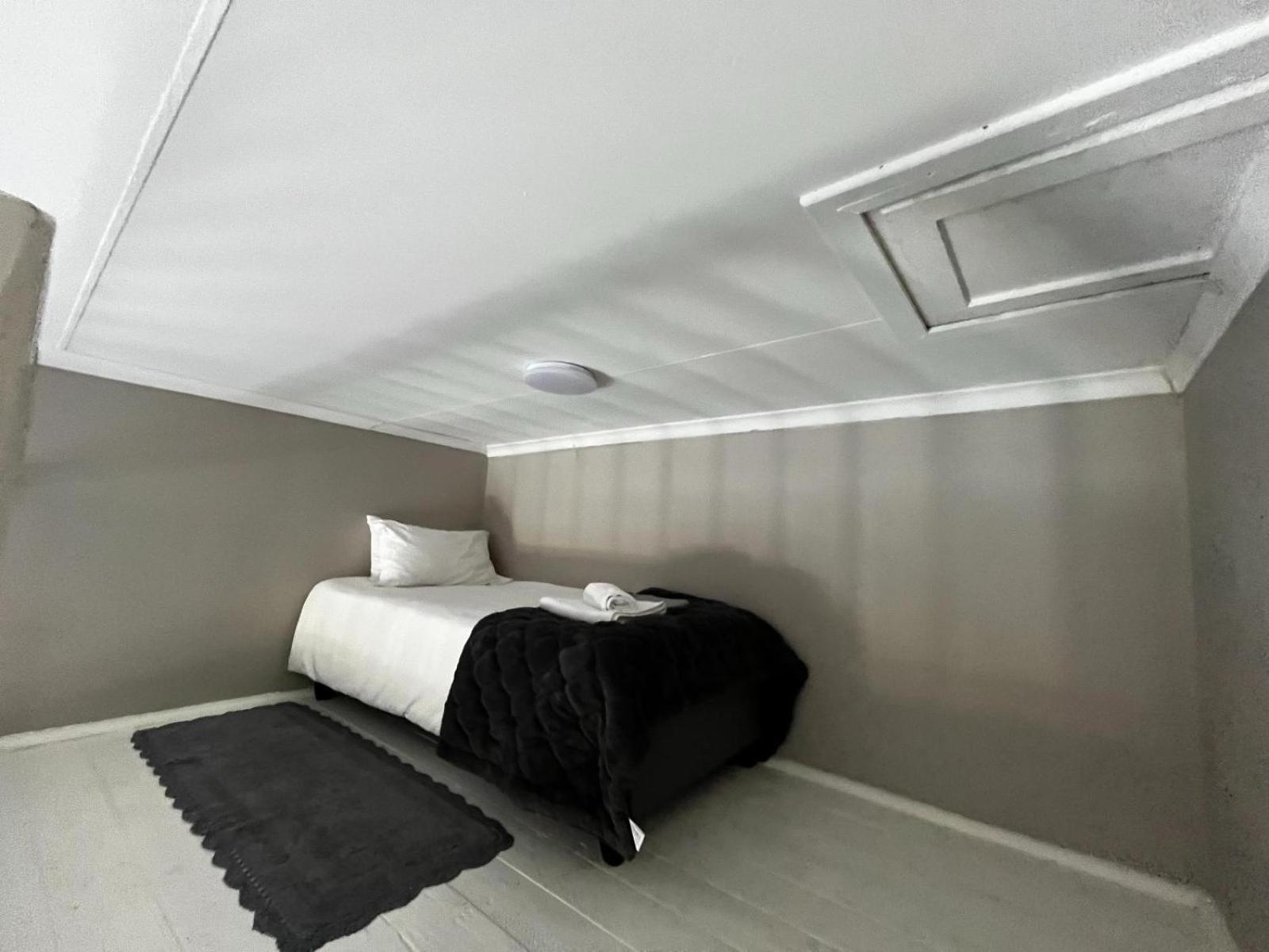 Comfort Family Room - Photo 4