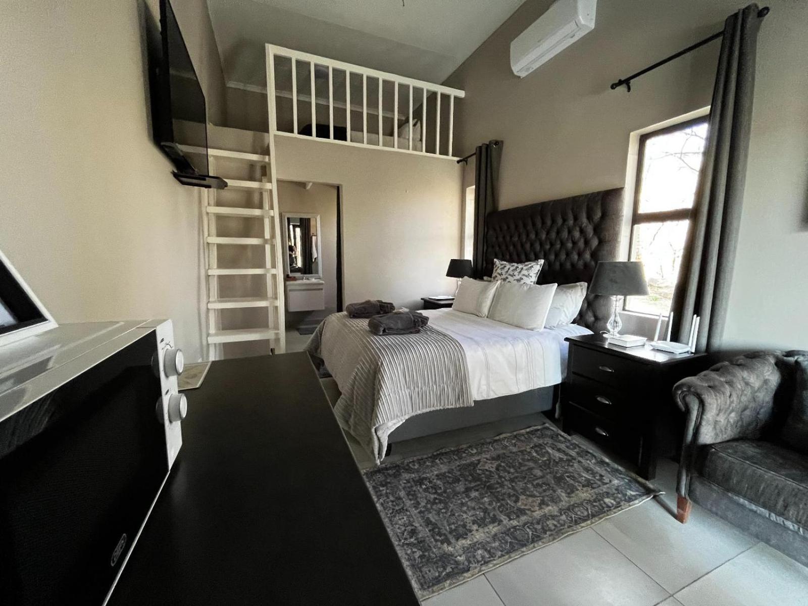 Comfort Family Room - Photo 6