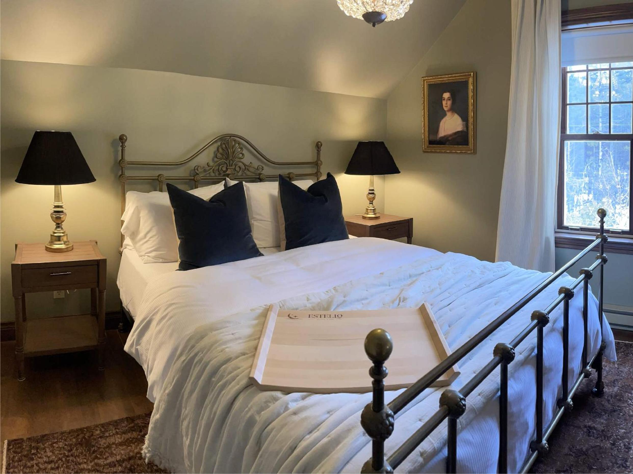 Queen Suite photo 1