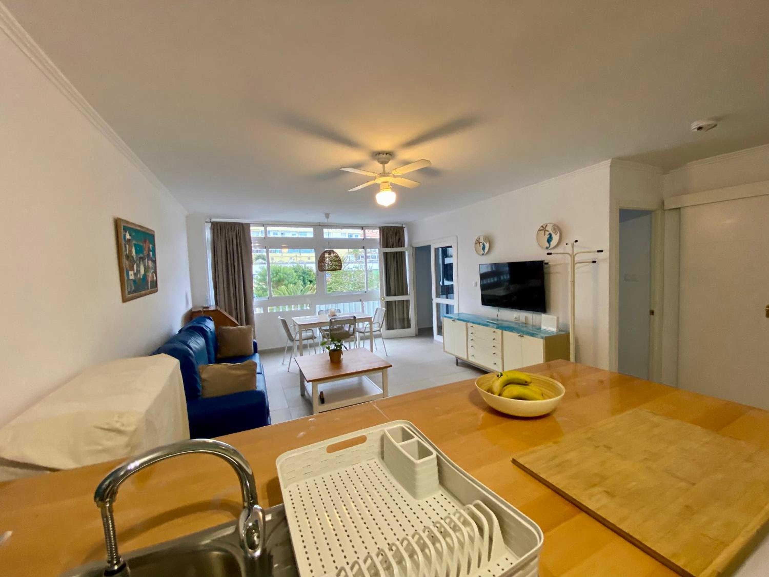 One-Bedroom Apartment photo 2