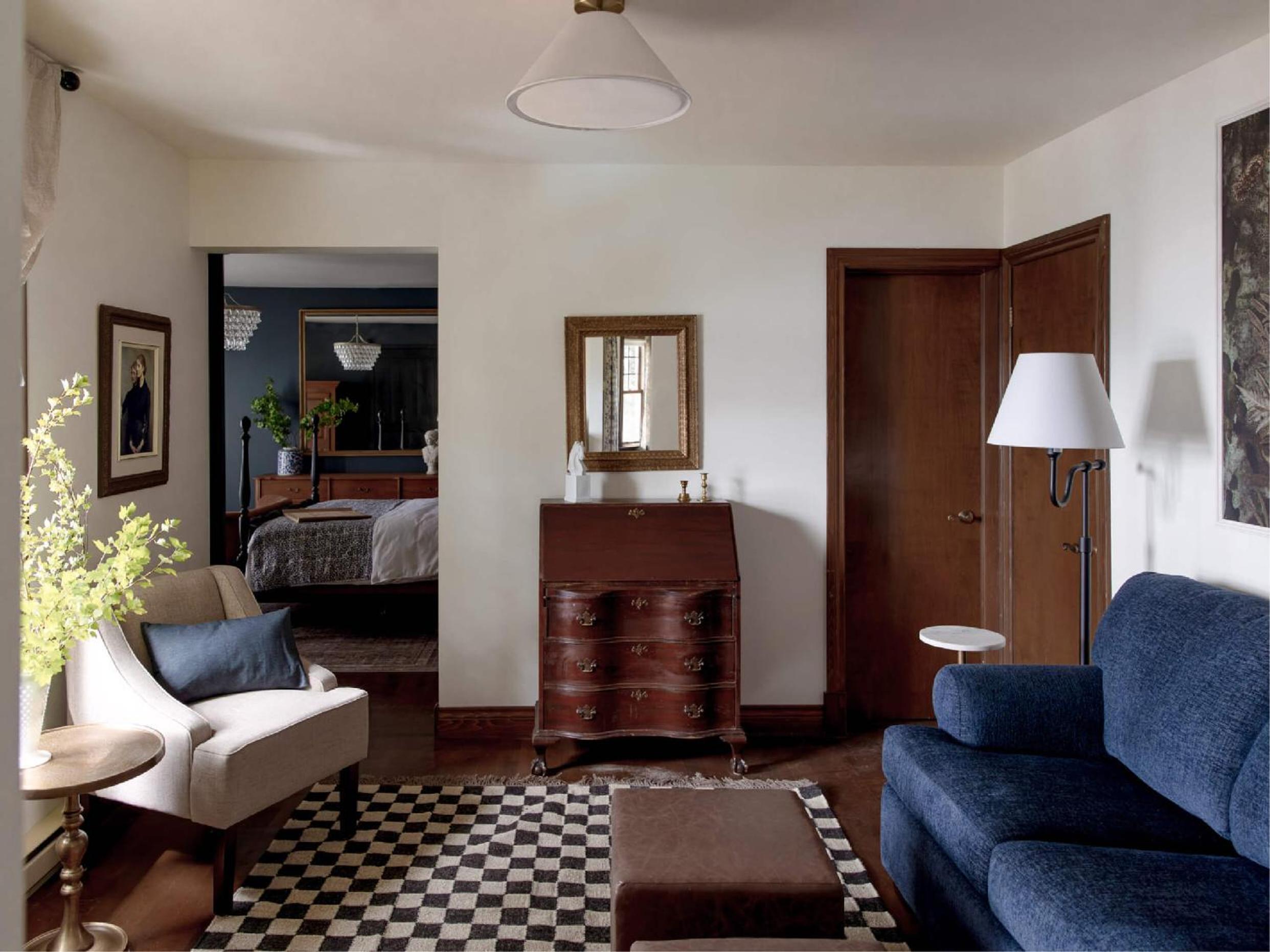 Queen Suite with Pool View photo 3