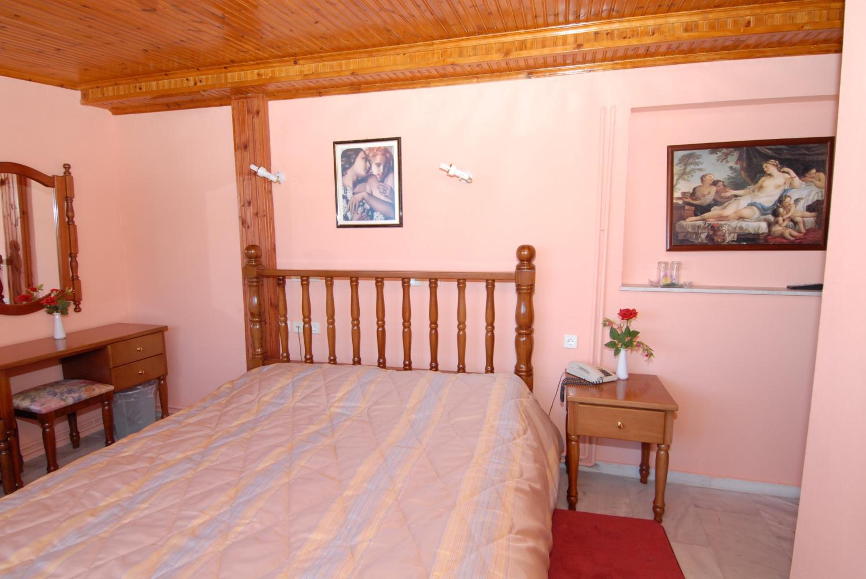 Double or Twin Room - Photo 1