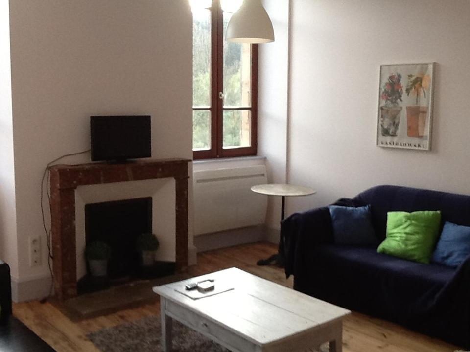 Apartment with Lake View photo 2