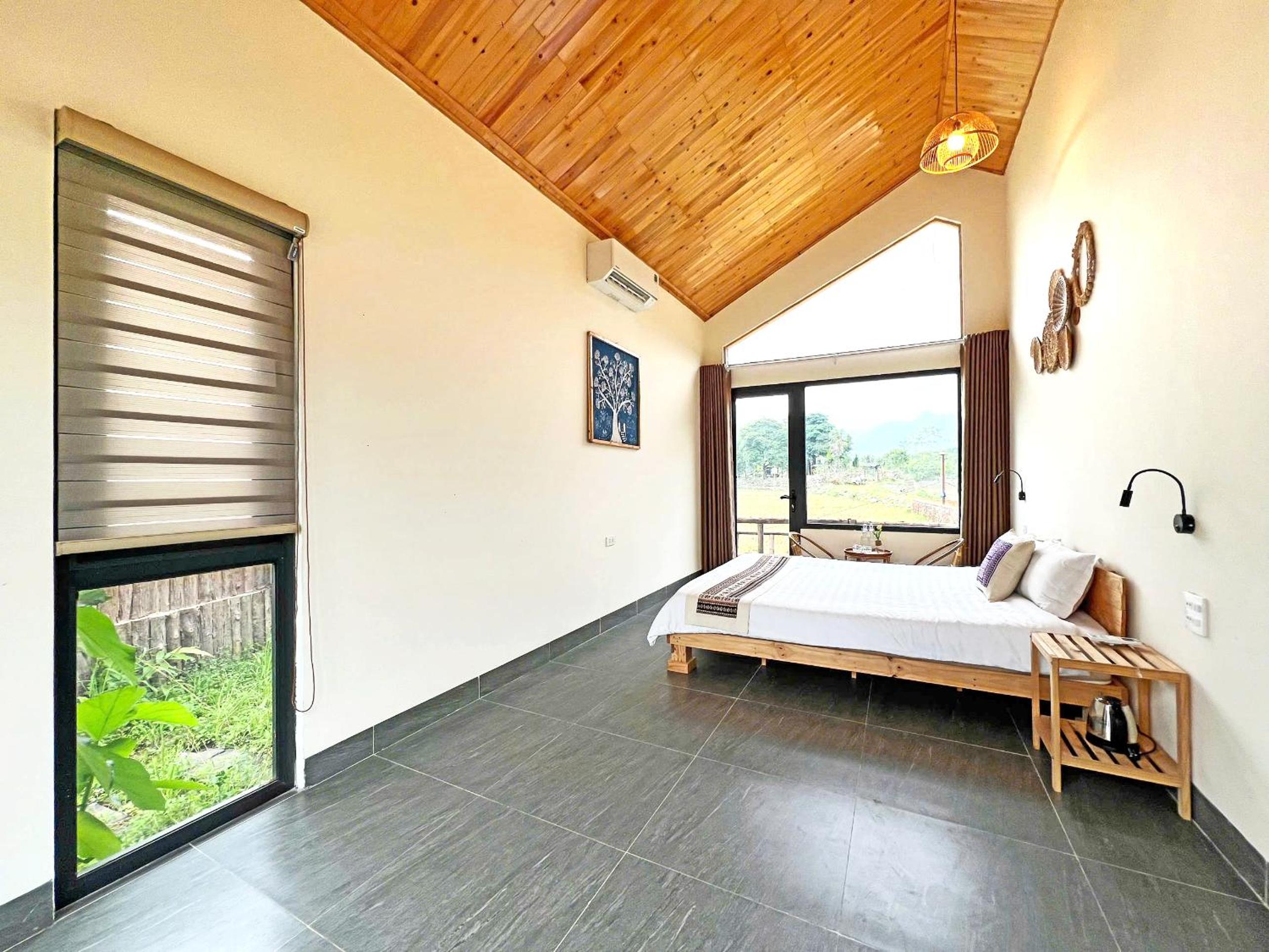 Deluxe Bungalow - Photo 11