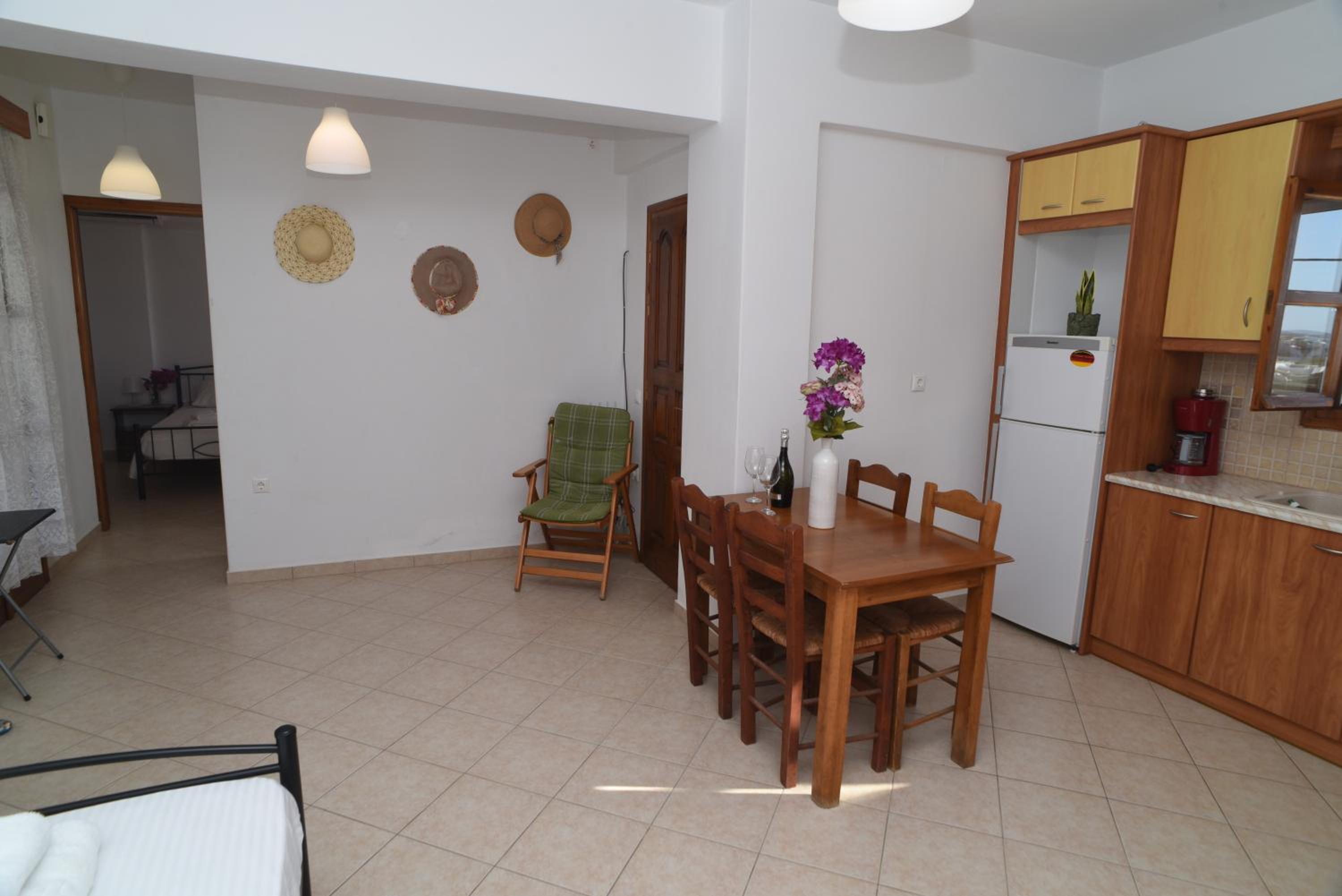 One-Bedroom Apartment photo 2