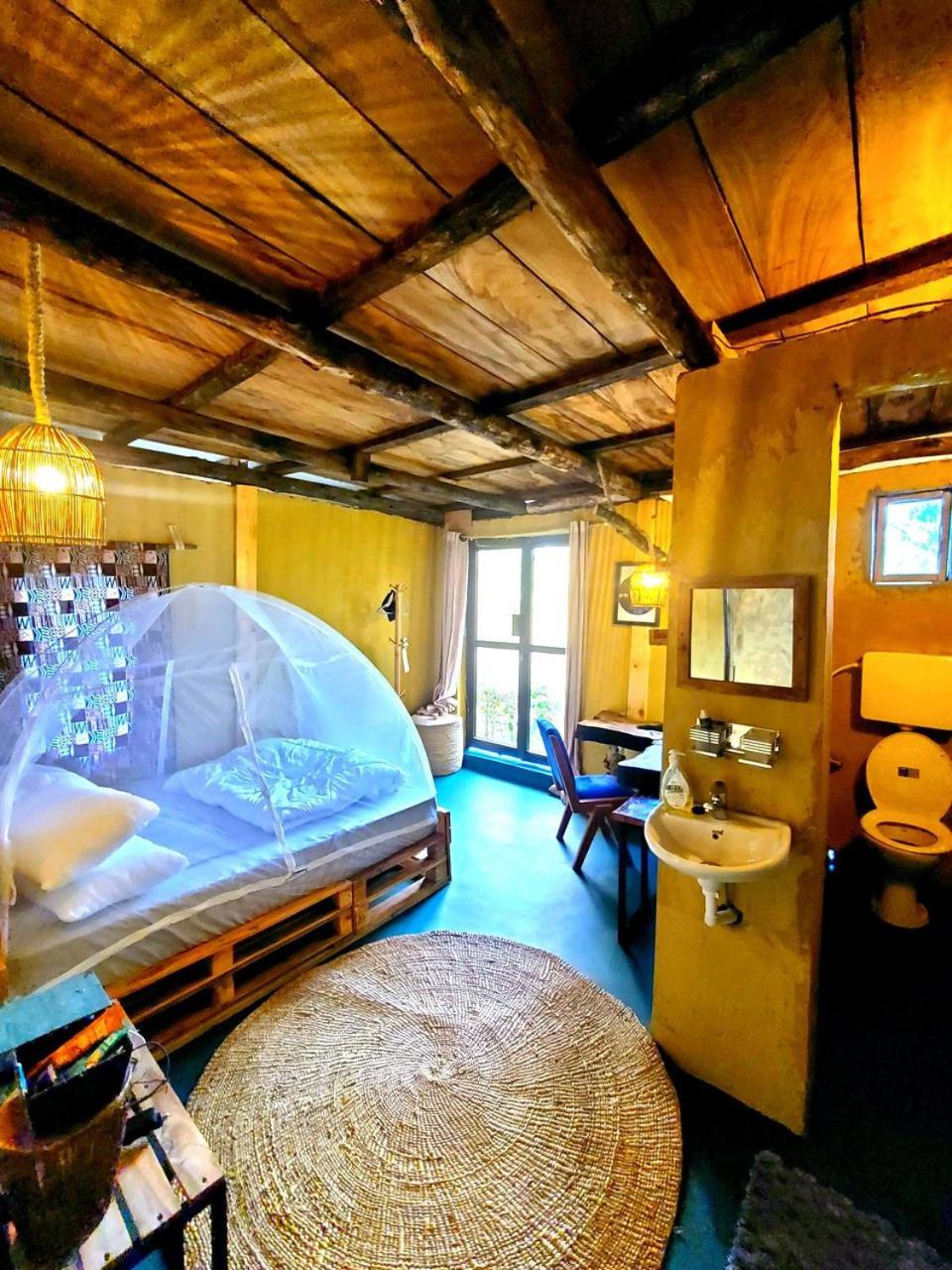 Deluxe Double Room with Balcony photo 1