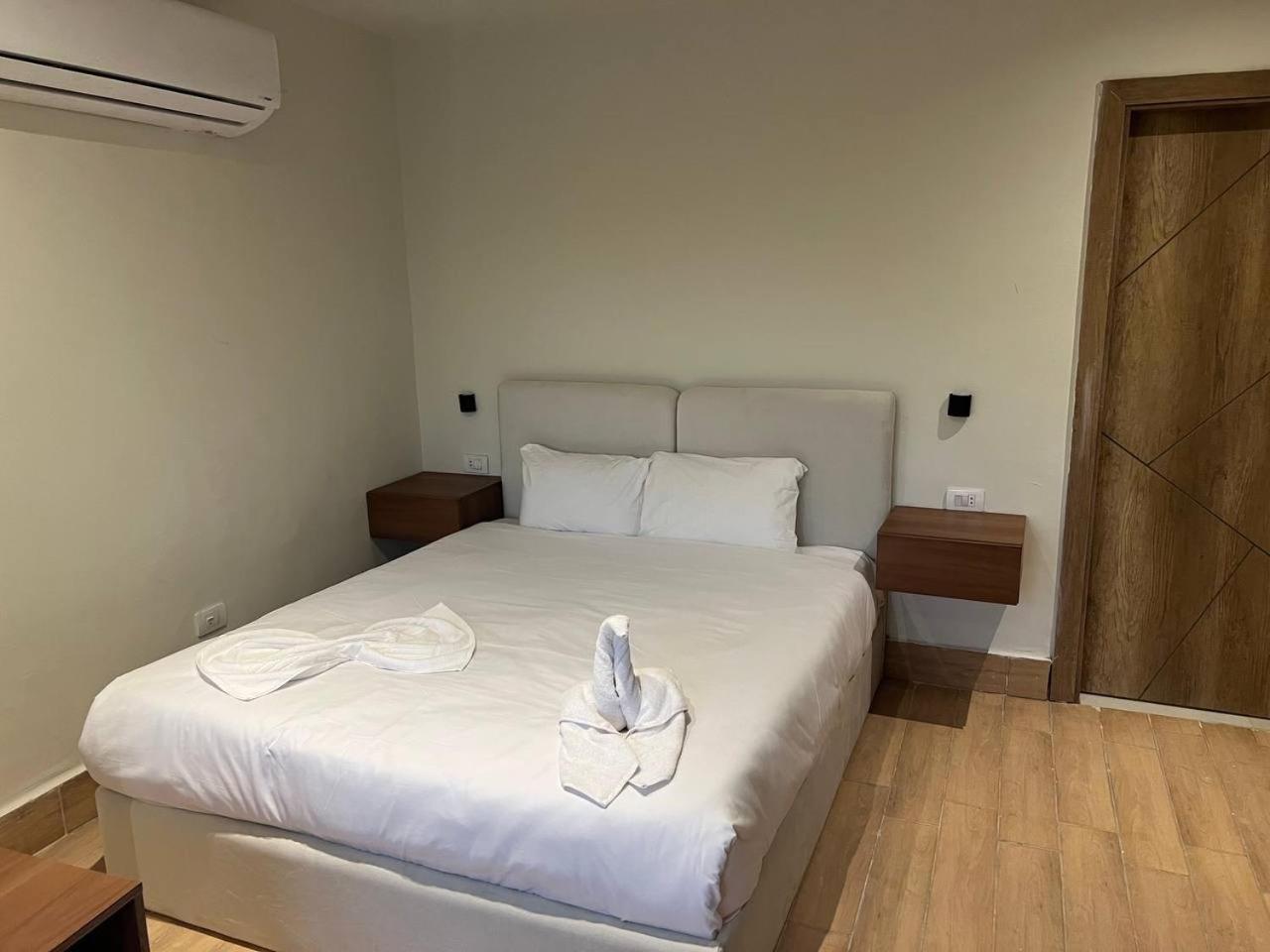 King Room With Balcony