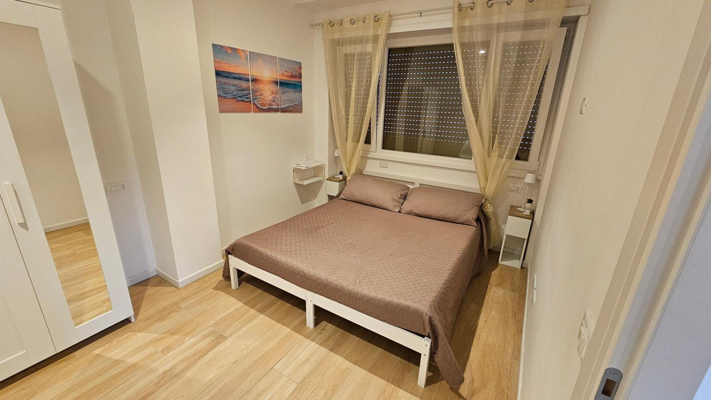 One-Bedroom Apartment photo 3