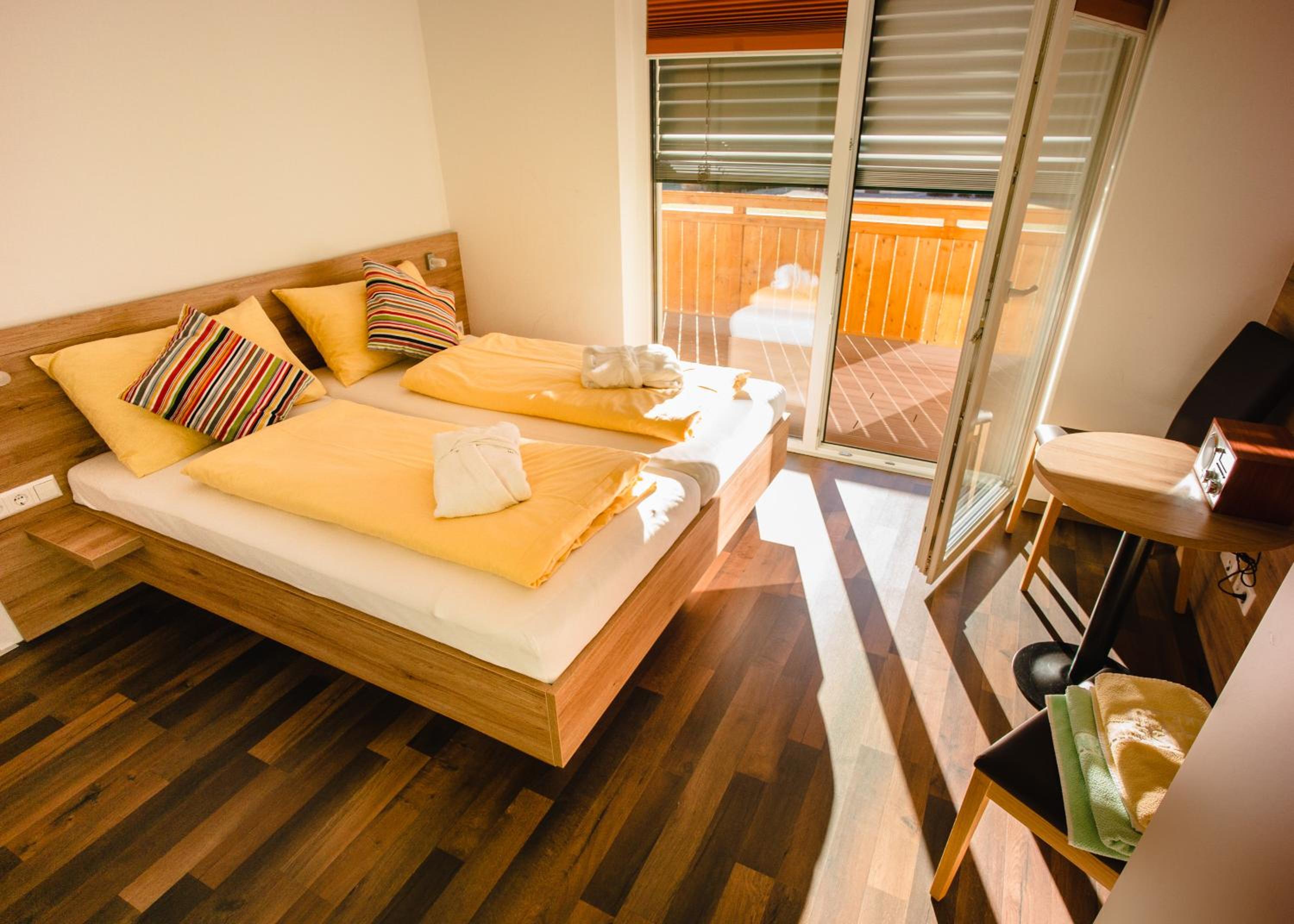 Two-Bedroom Apartment With Balcony - Annex