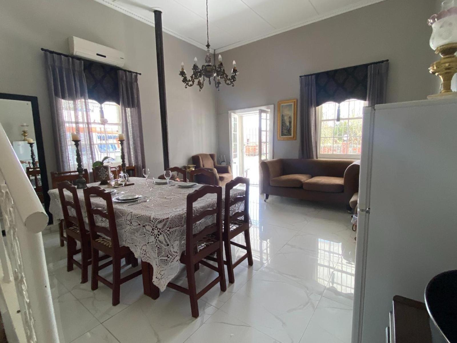 Family Room photo 3