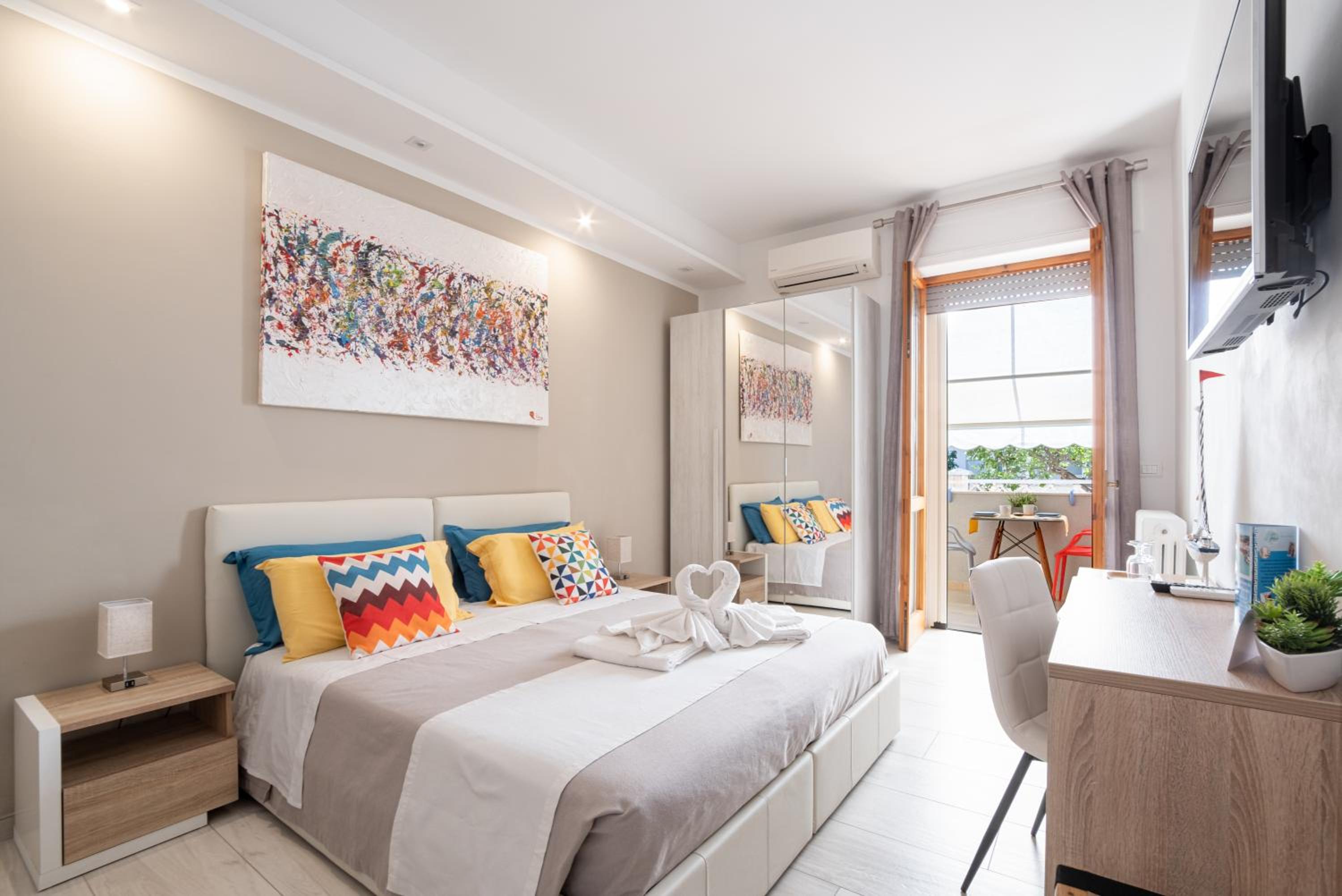 Deluxe Double or Twin Room with Balcony