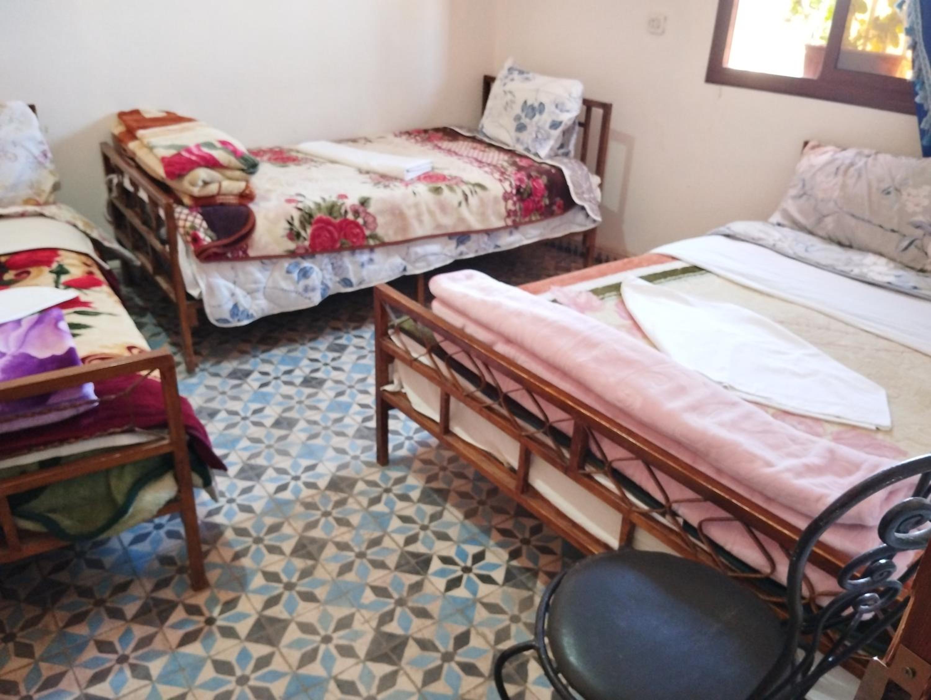 Triple Room with Private Bathroom - Photo 16