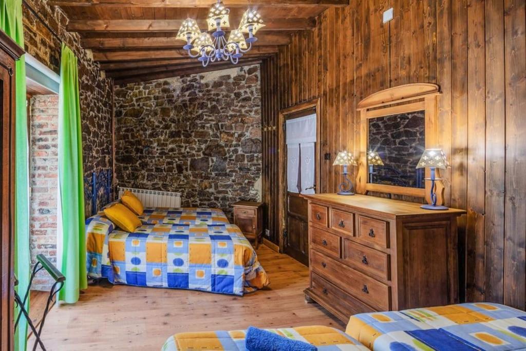 Two-Bedroom House photo 2