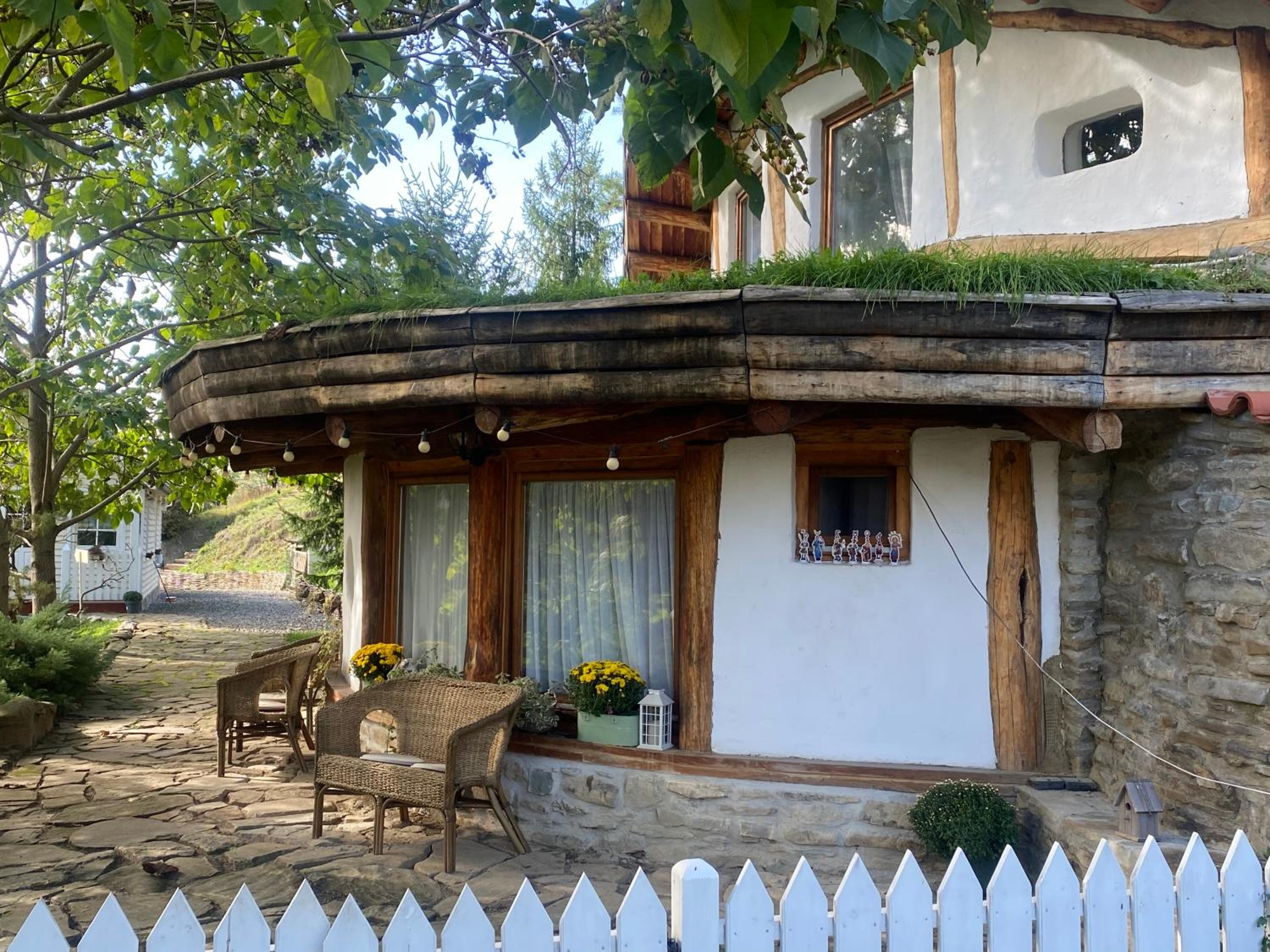 One-Bedroom House - Photo 9