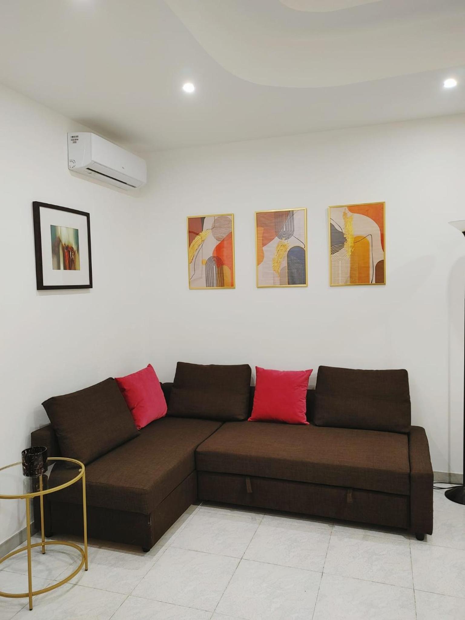 One-Bedroom Apartment - Photo 26