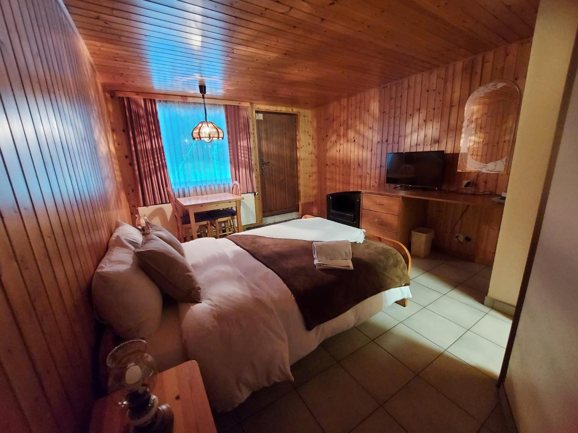 Basic Triple Room