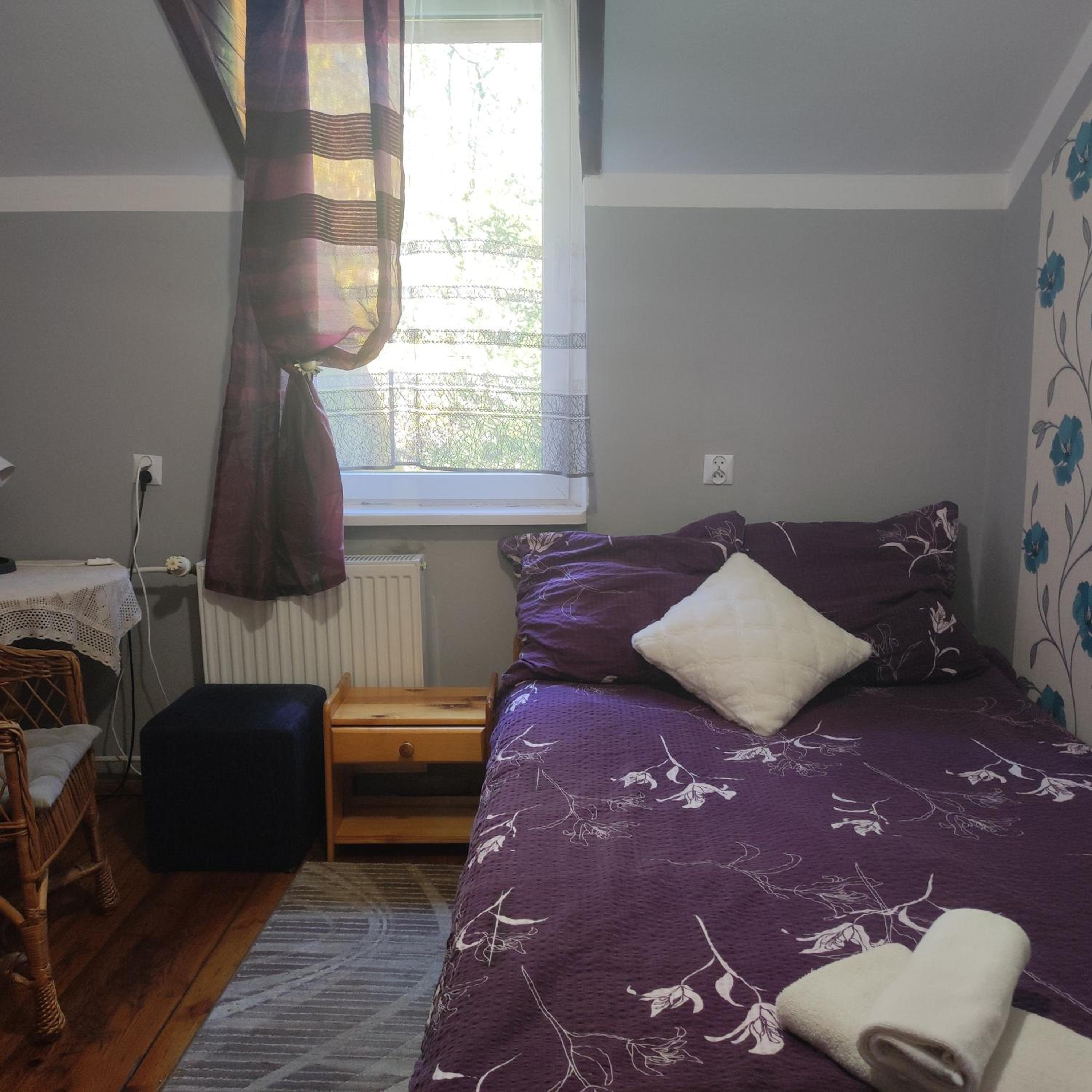 Small Double Room - Photo 3