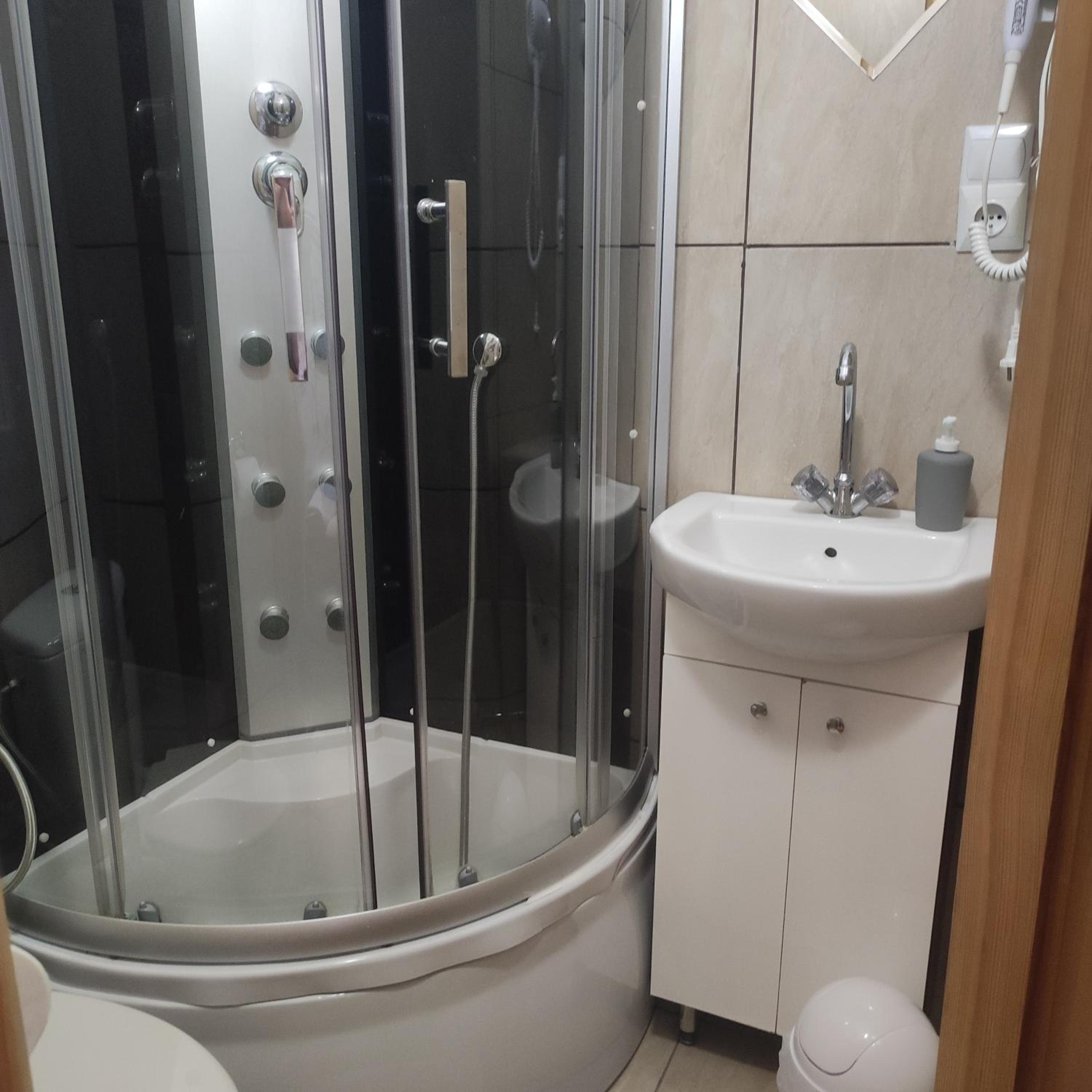 Small Double Room - Photo 2