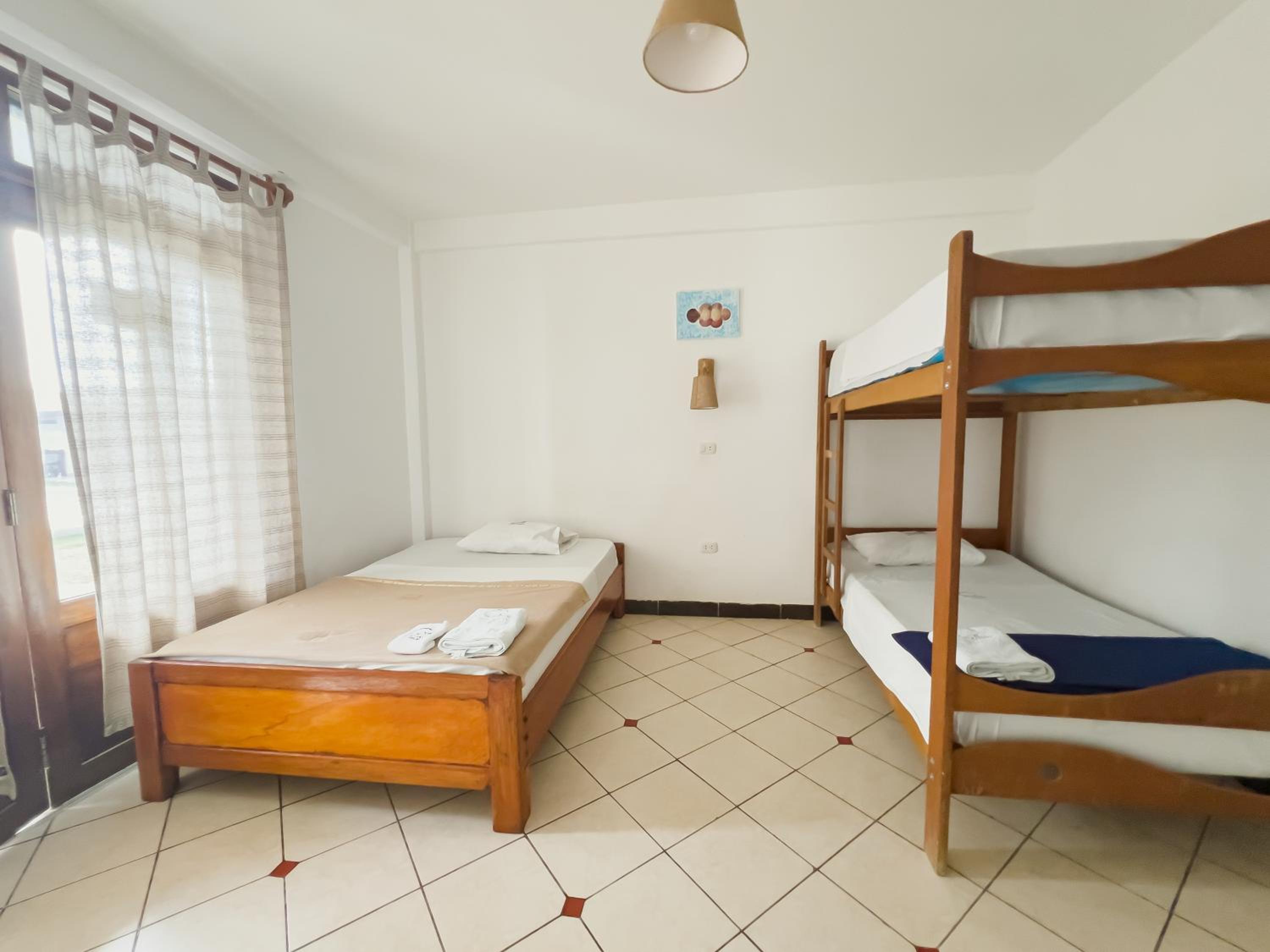 Triple Room with Private Bathroom photo 1
