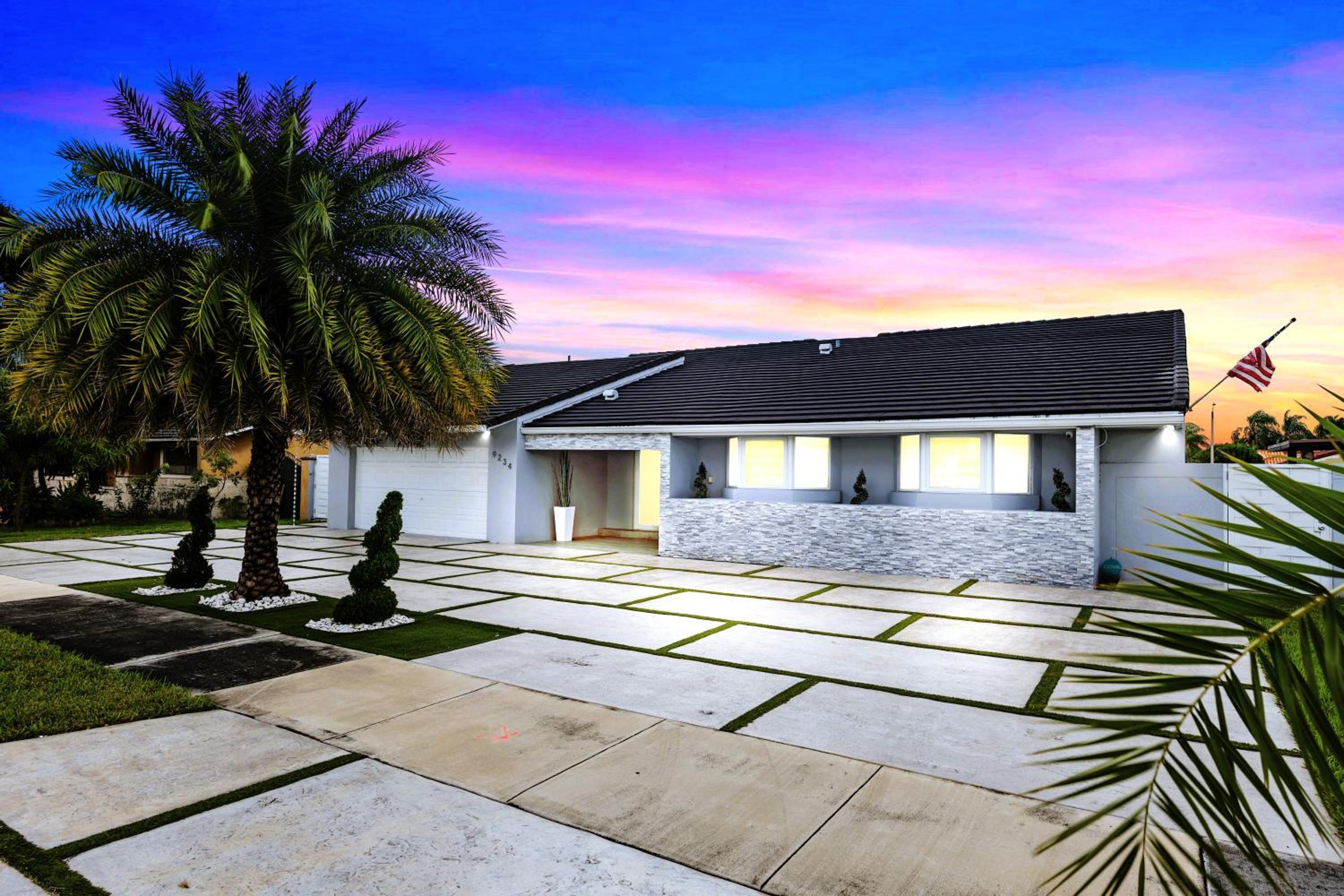 Villa photo 2