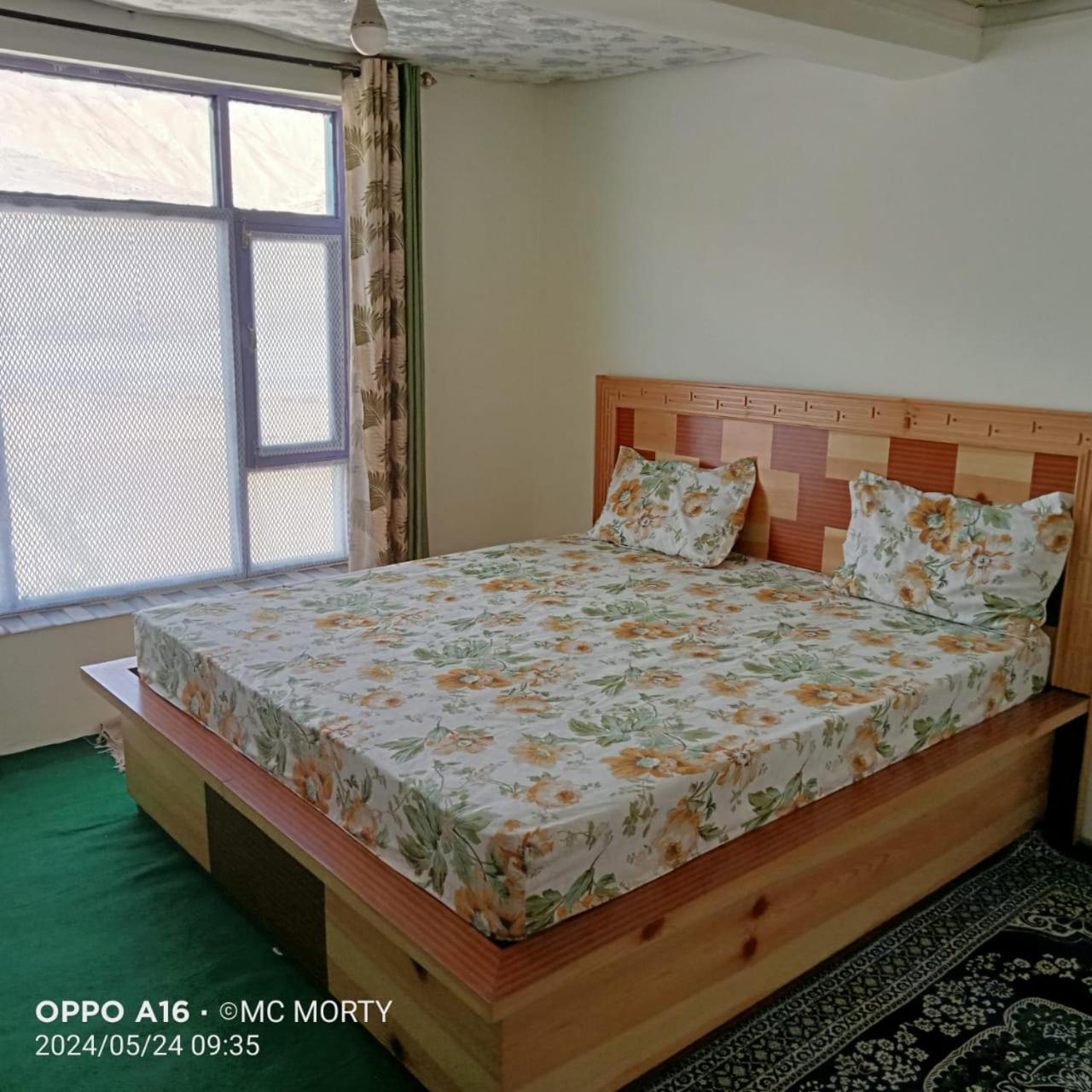 Deluxe King Room photo 1