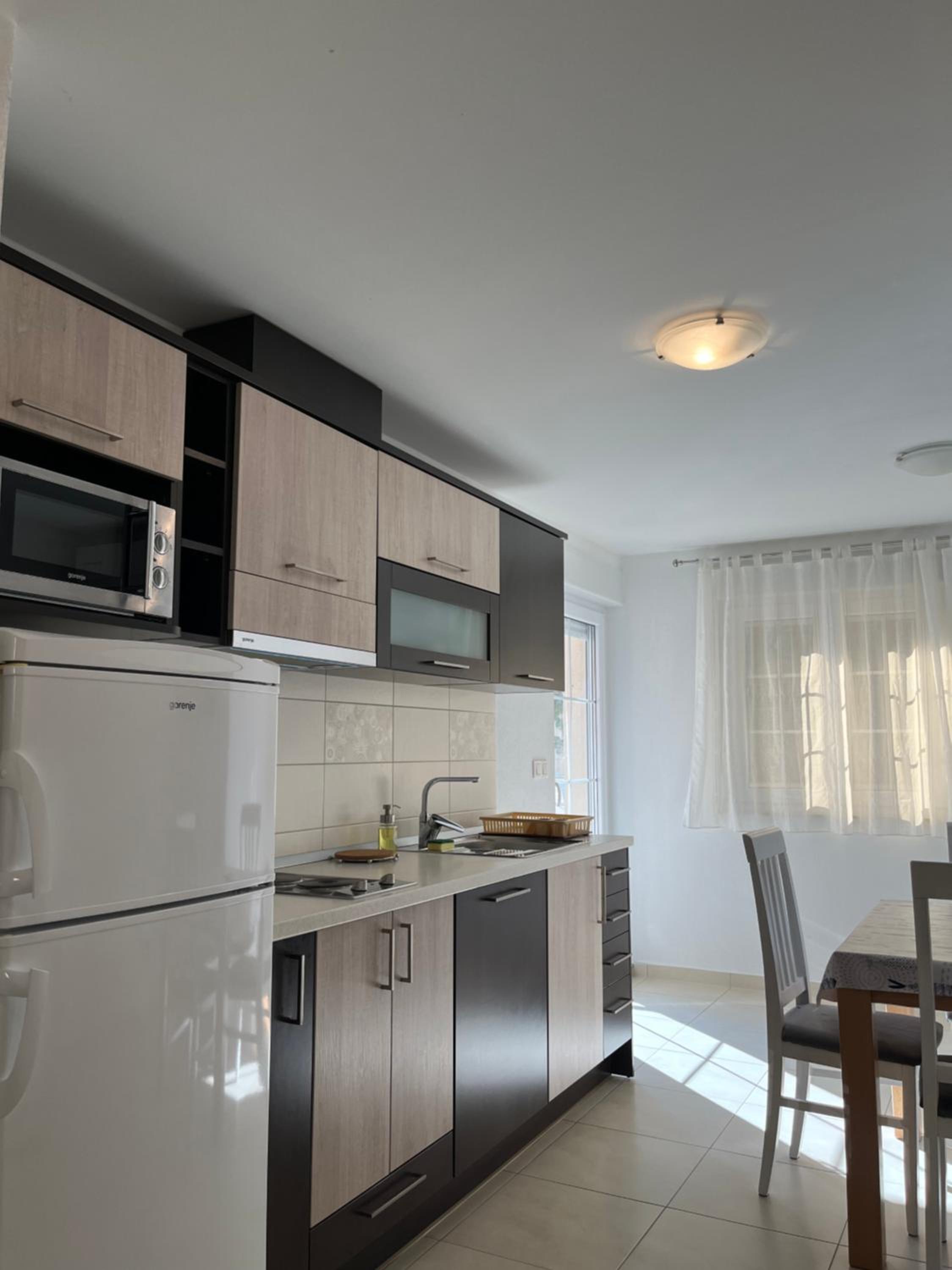 Apartment with Balcony photo 3