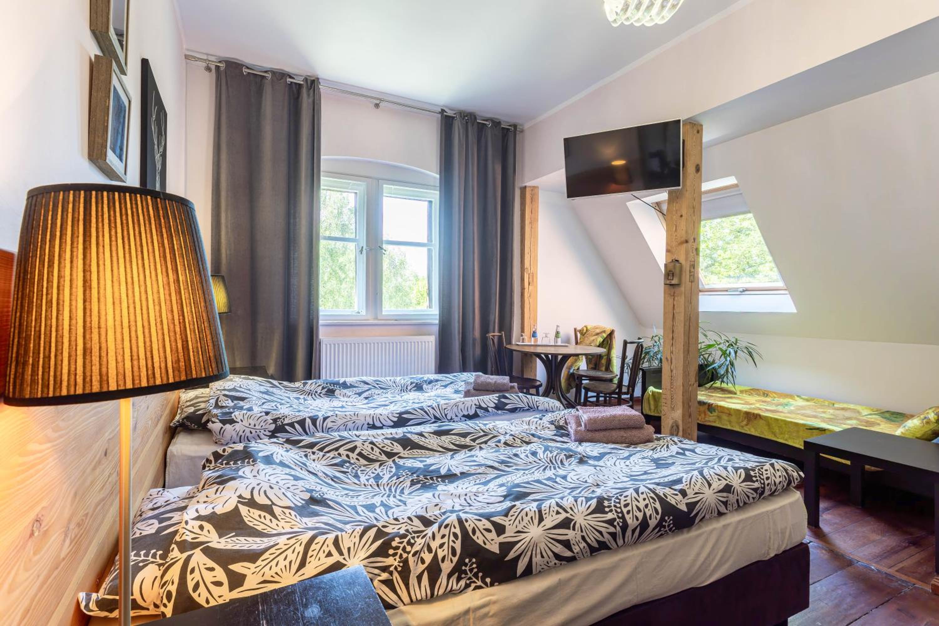 Double or Twin Room - Photo 7