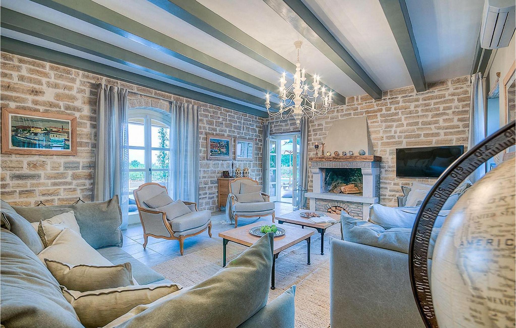 Five-Bedroom Holiday Home