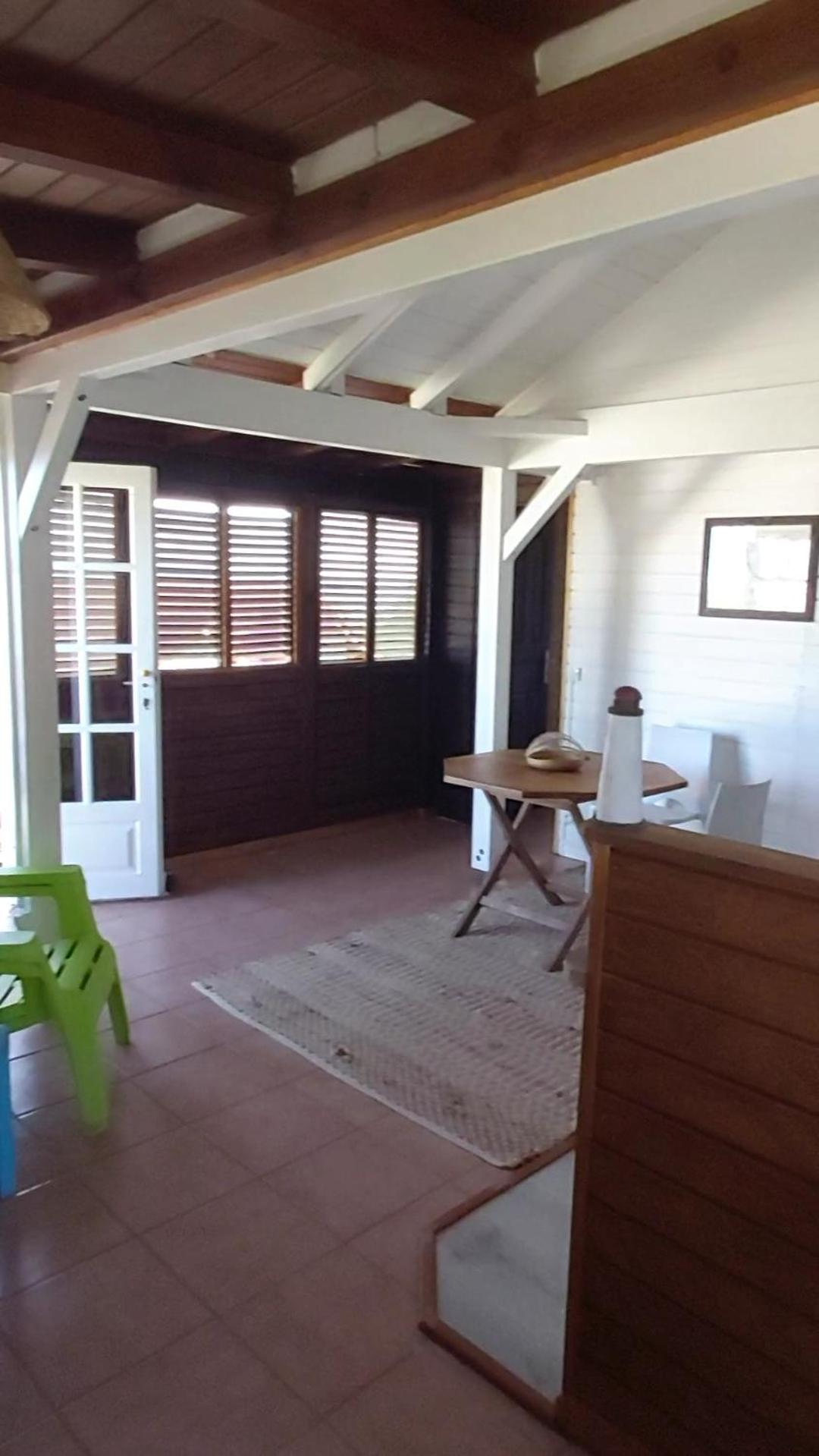 One-Bedroom House photo 1