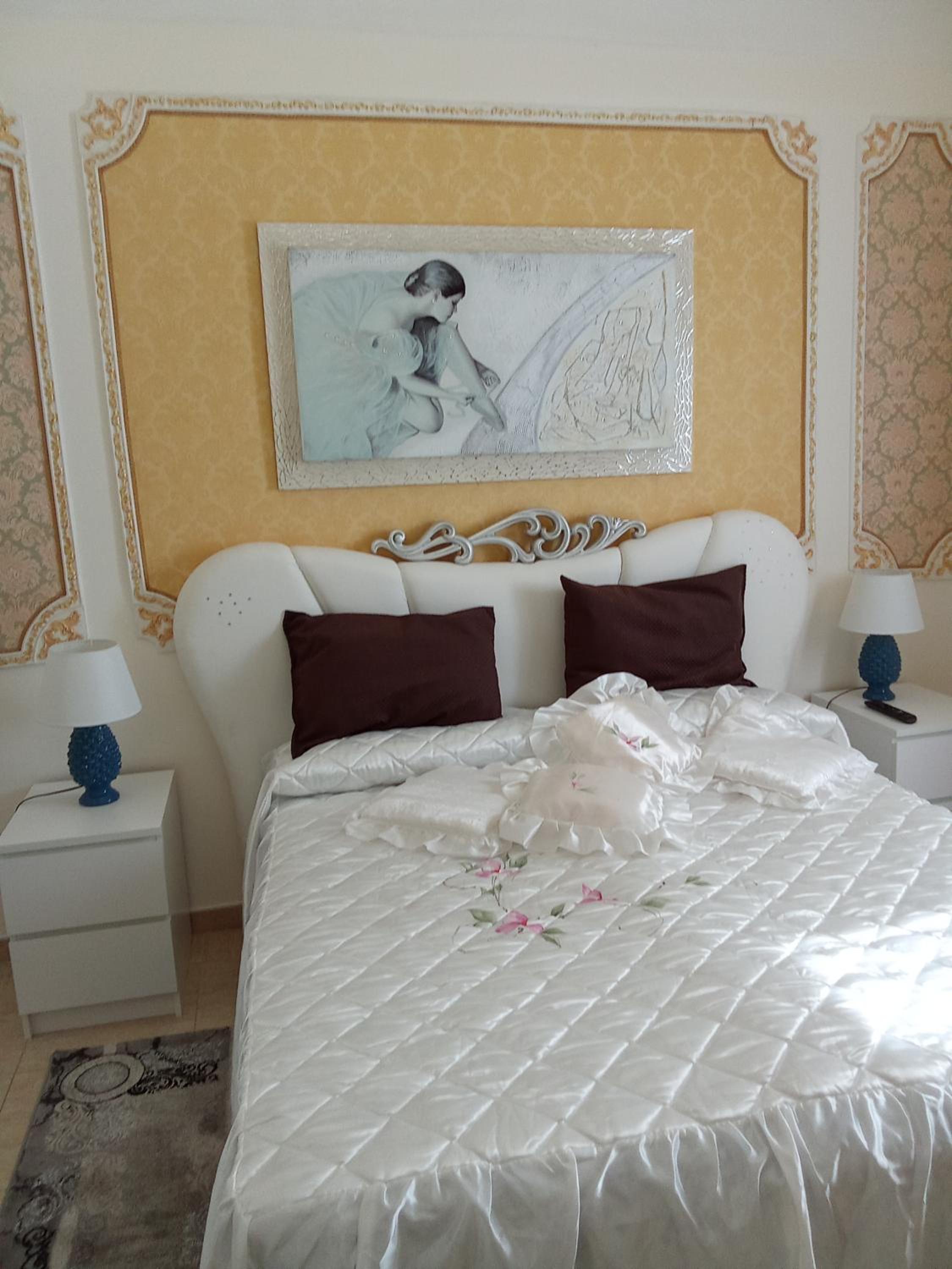 Queen Room with Spa Bath