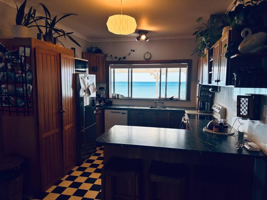 One-Bedroom House photo 2