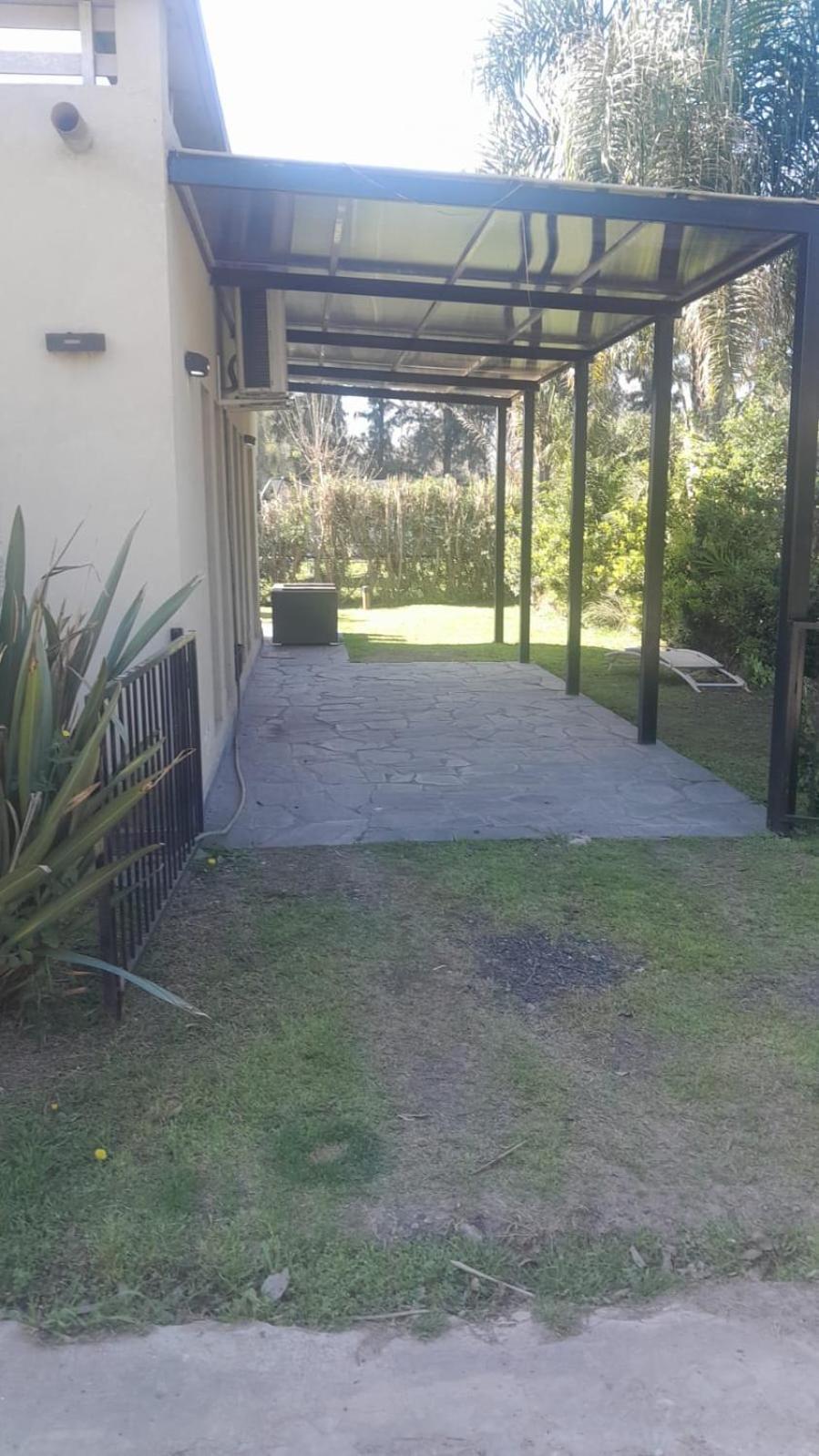 Three-Bedroom House photo 2