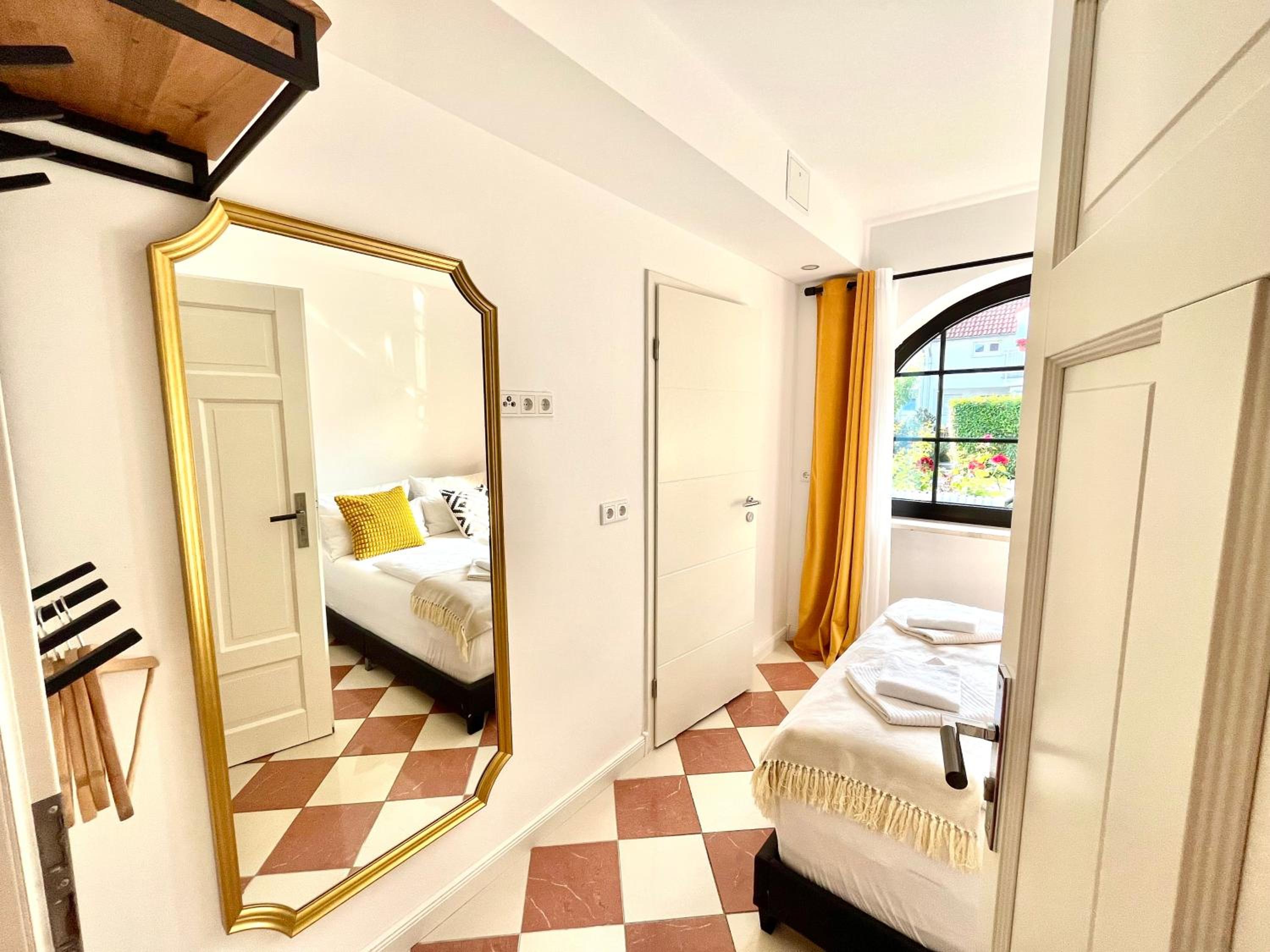 Double Room with Private Bathroom photo 2