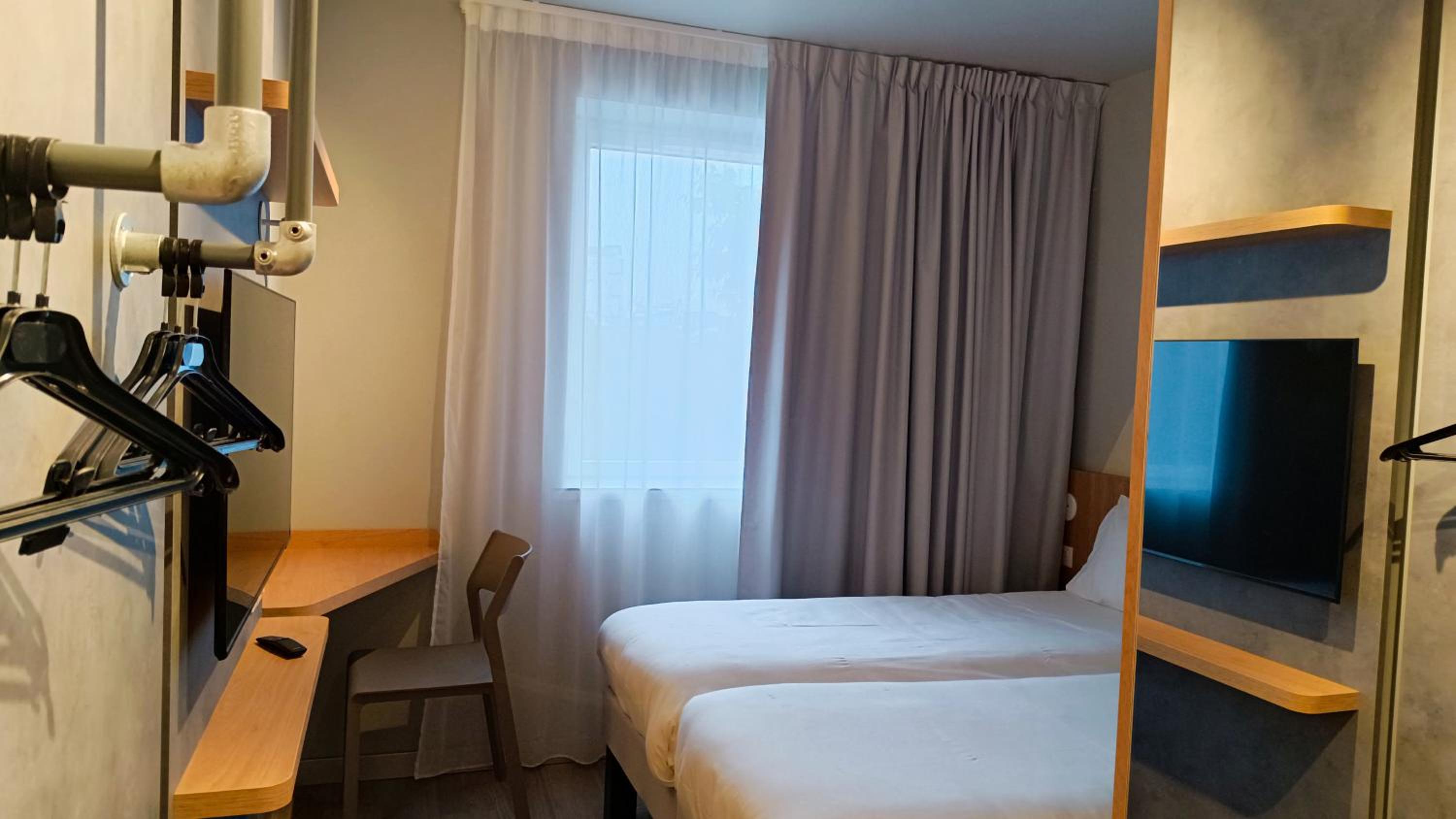 Standard Twin Room photo 1
