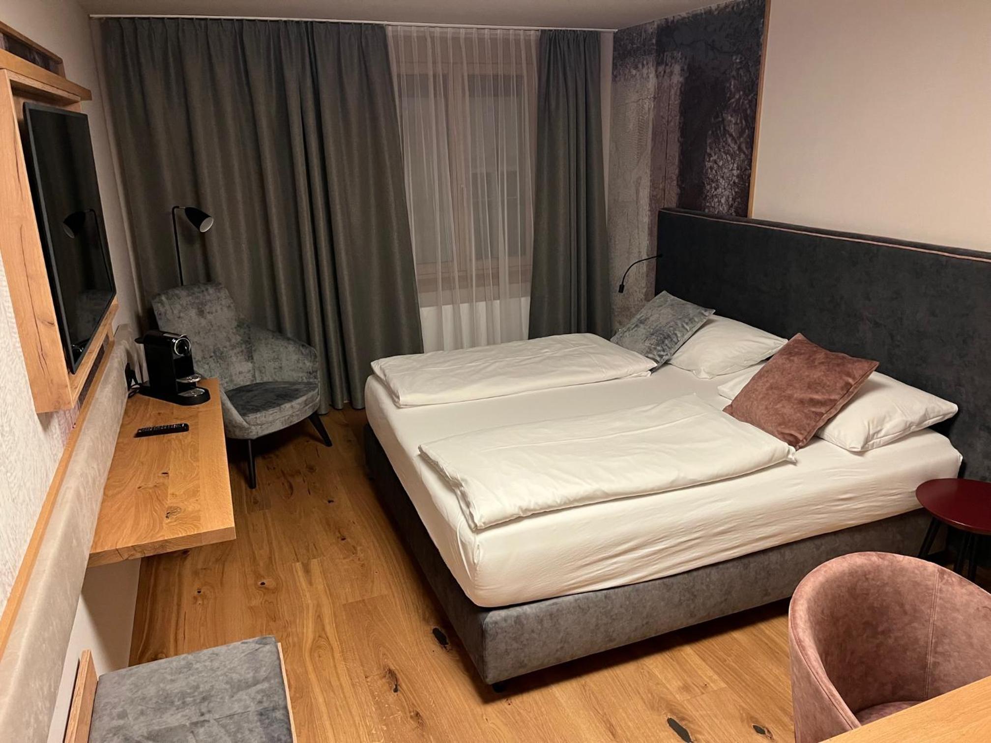 Executive Double Room - Photo 3