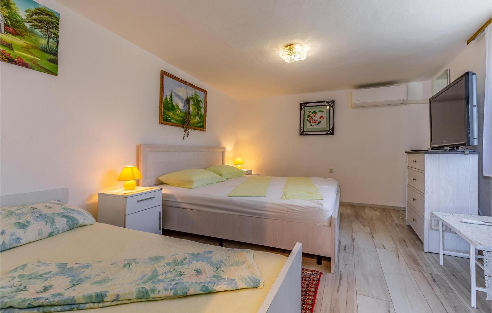 Two-Bedroom Holiday Home photo 1