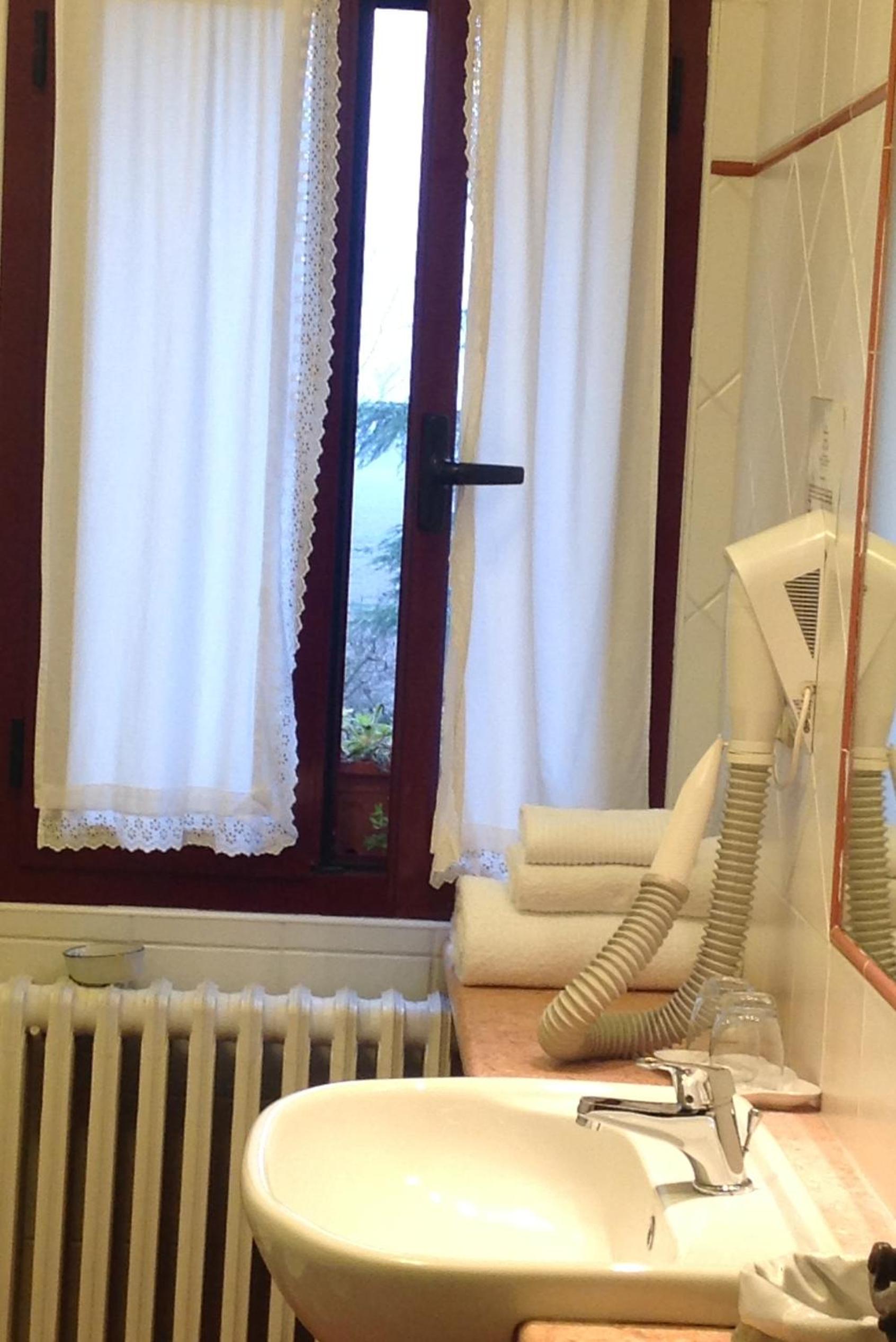 Superior Double or Twin Room photo 2