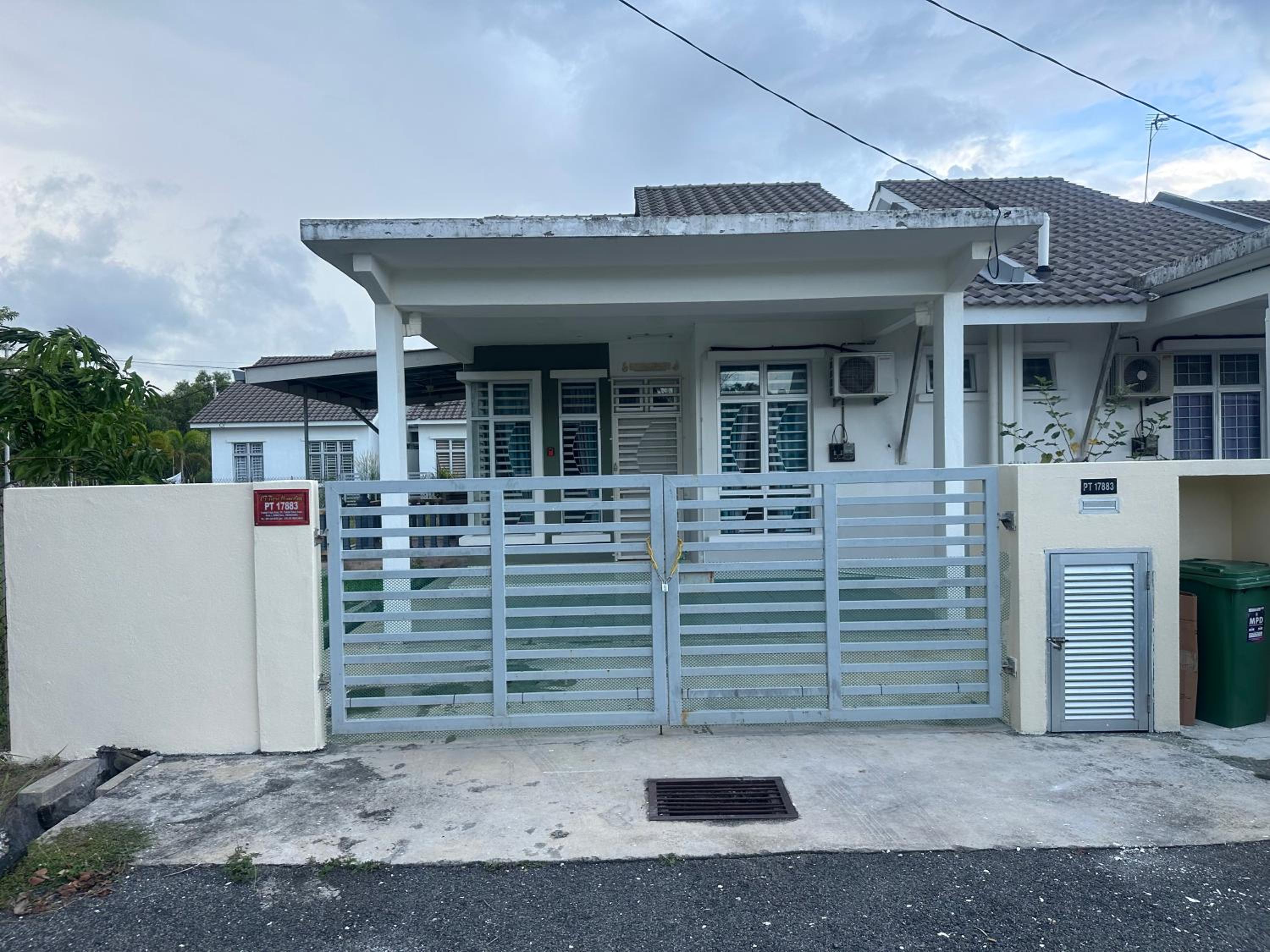 Mobile Home photo 1