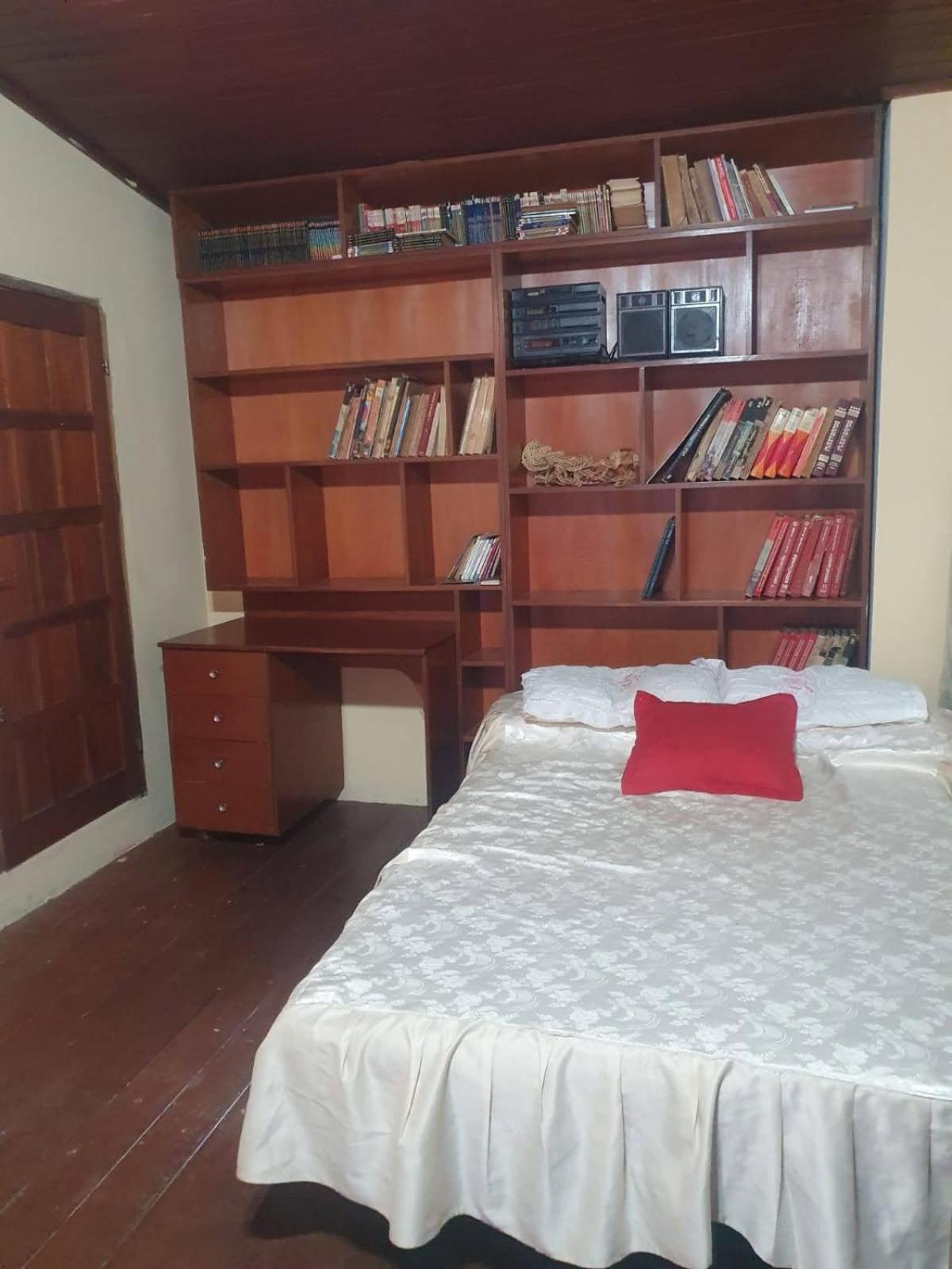 Four-Bedroom House photo 1