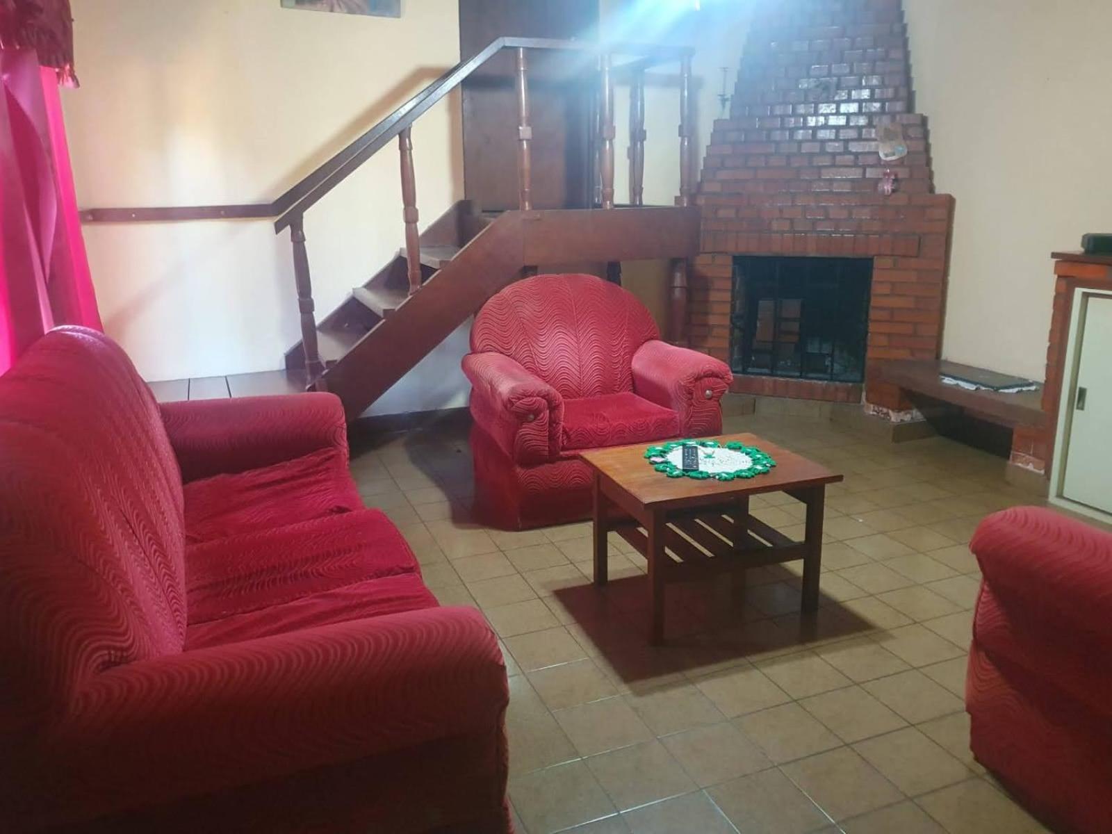 Four-Bedroom House photo 3
