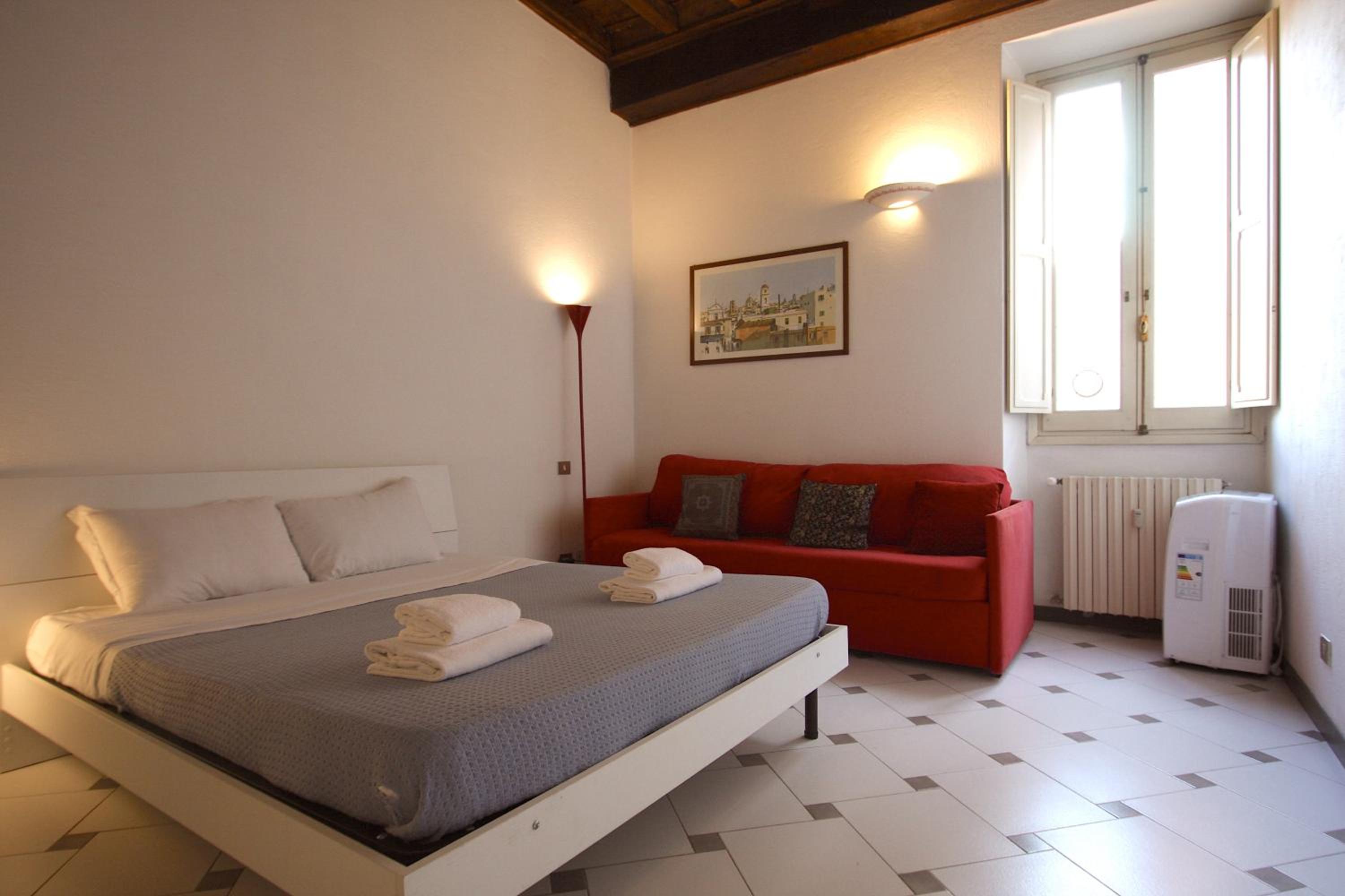Studio Apartment