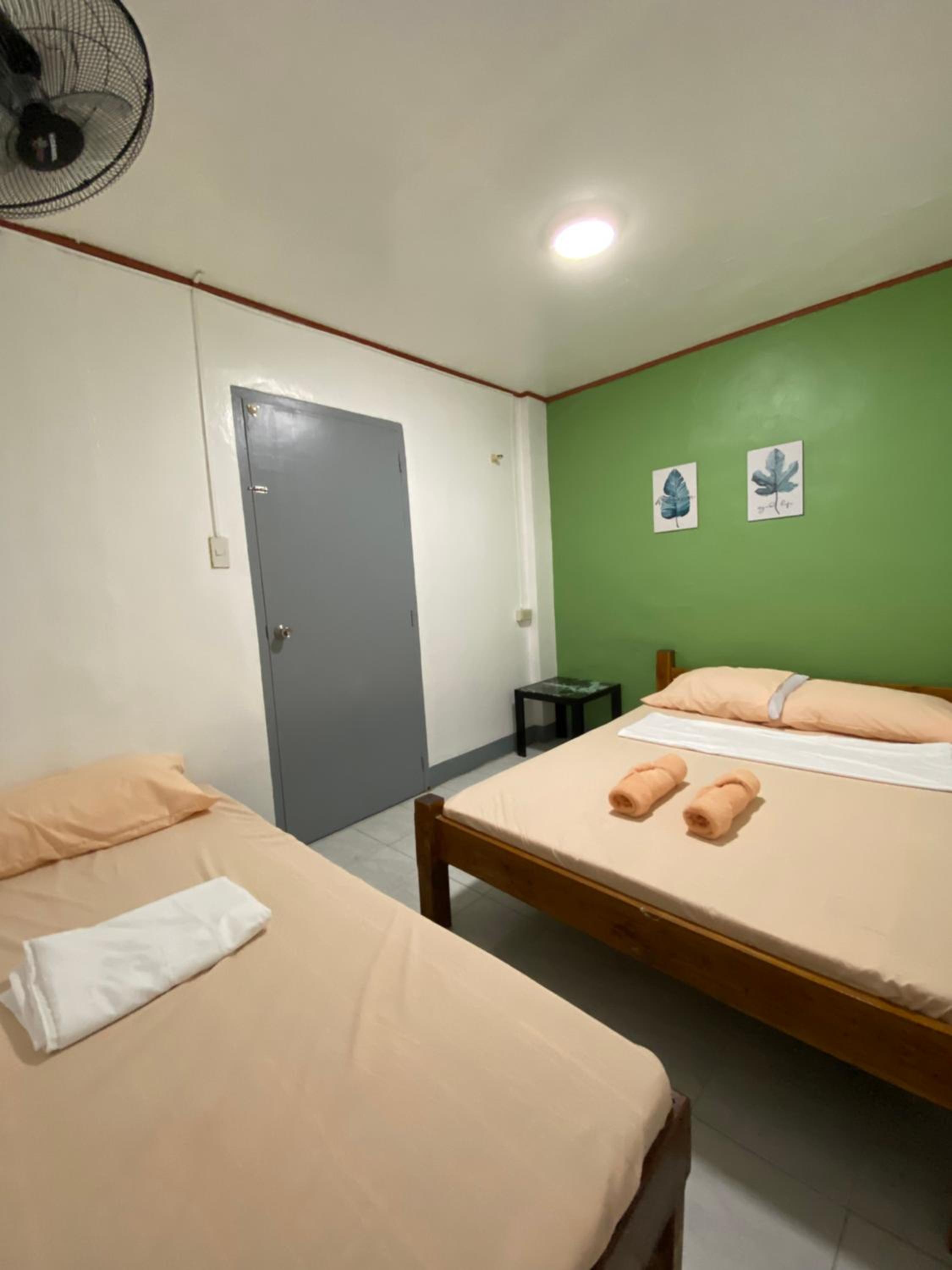Standard Triple Room photo 2