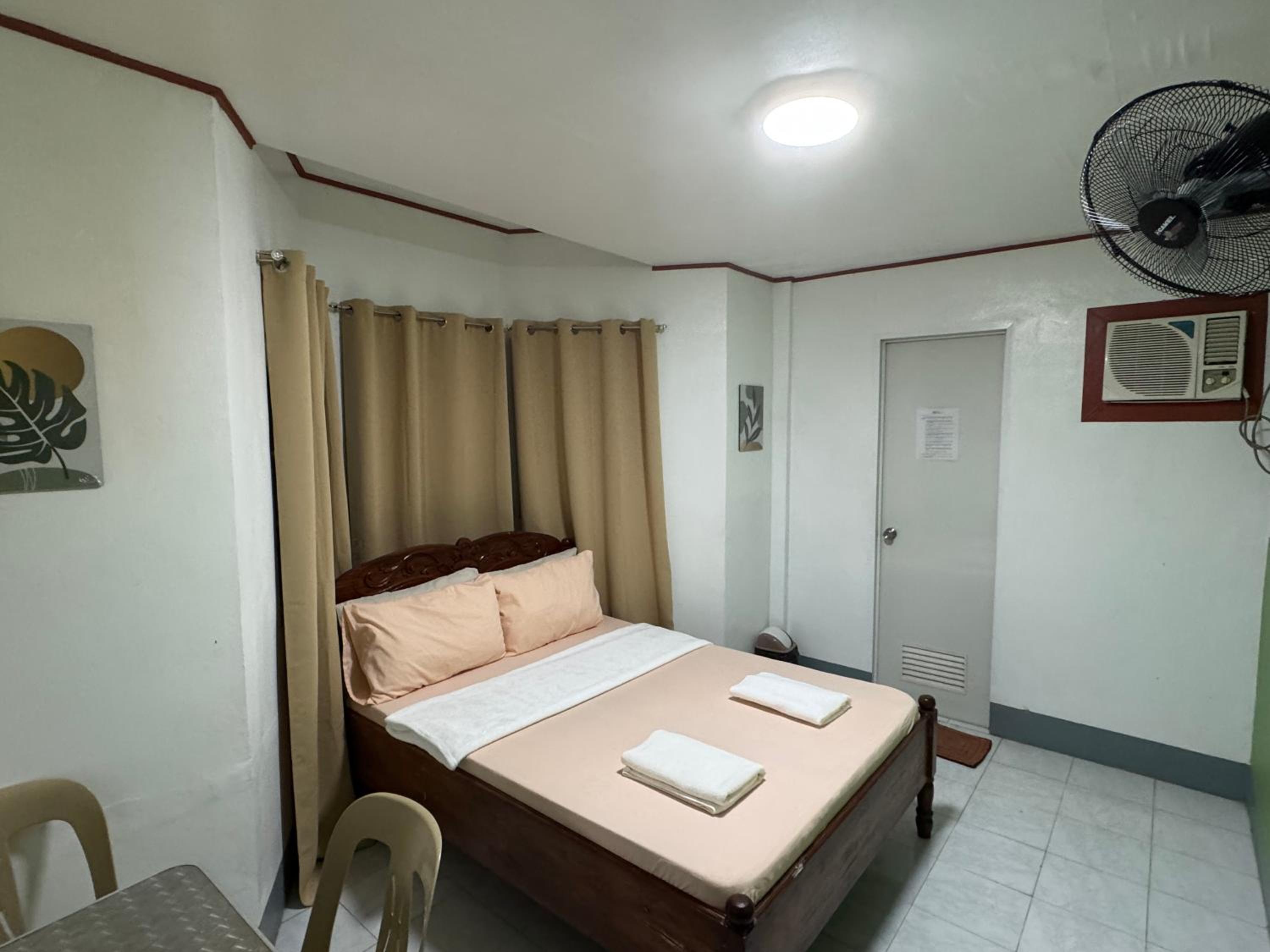 Deluxe Double Room (2 Adults + 1 Child) photo 1