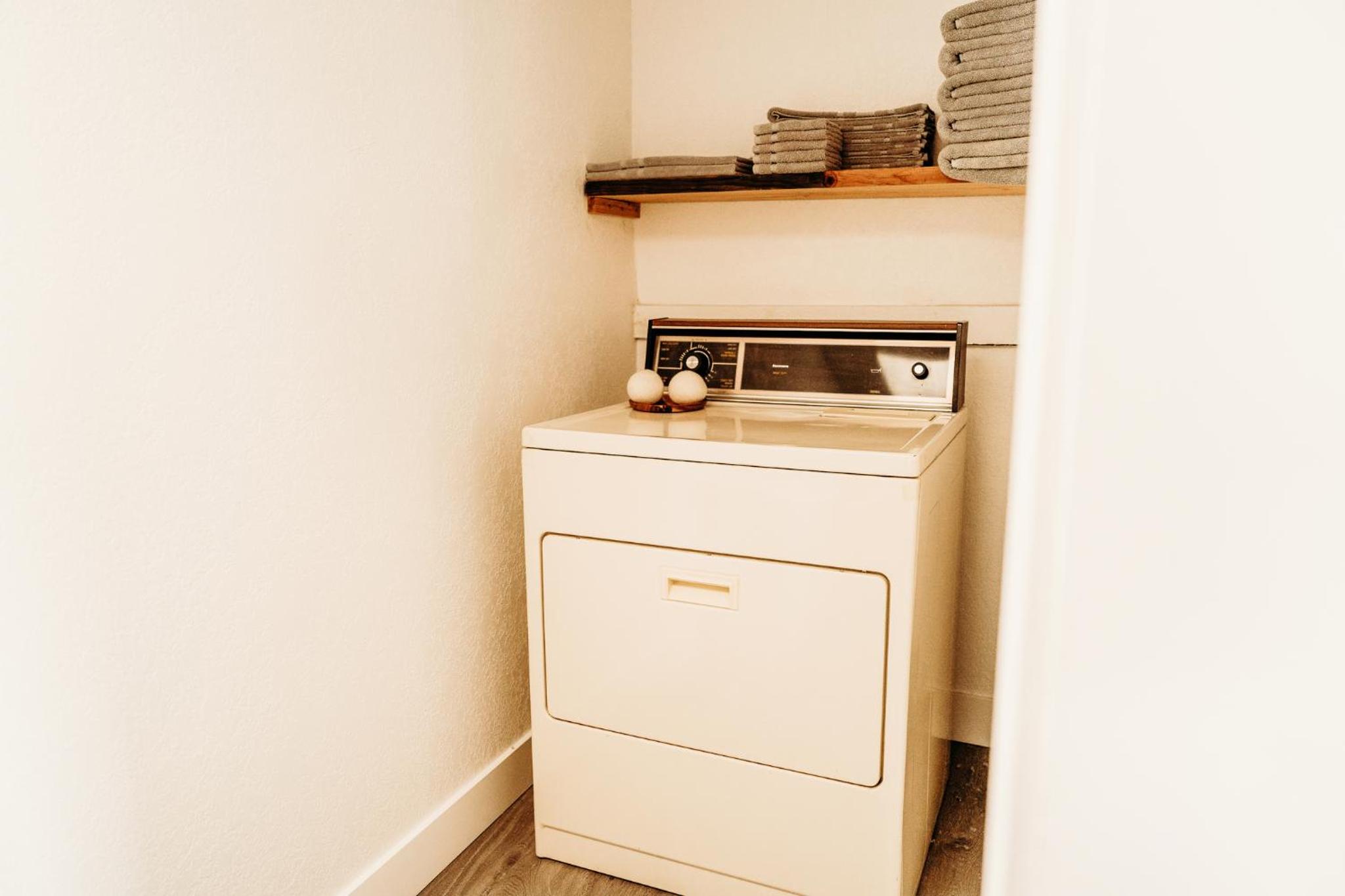 One-Bedroom Cottage - Photo 26