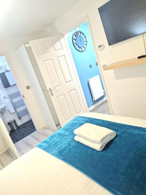 Three-Bedroom House photo 1